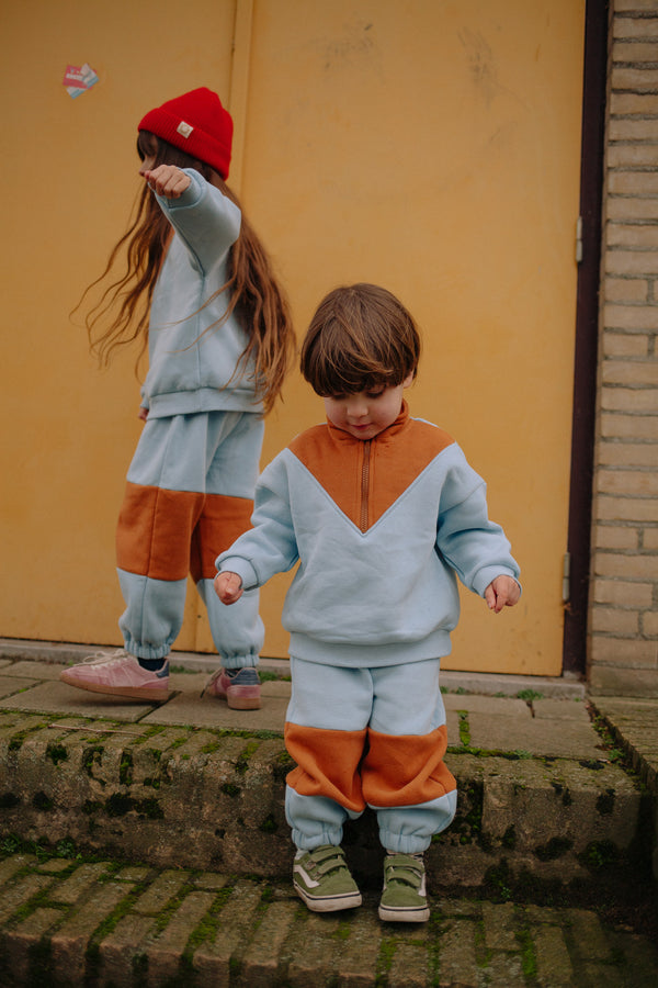 BI-COLOR BLUE TRACK SET