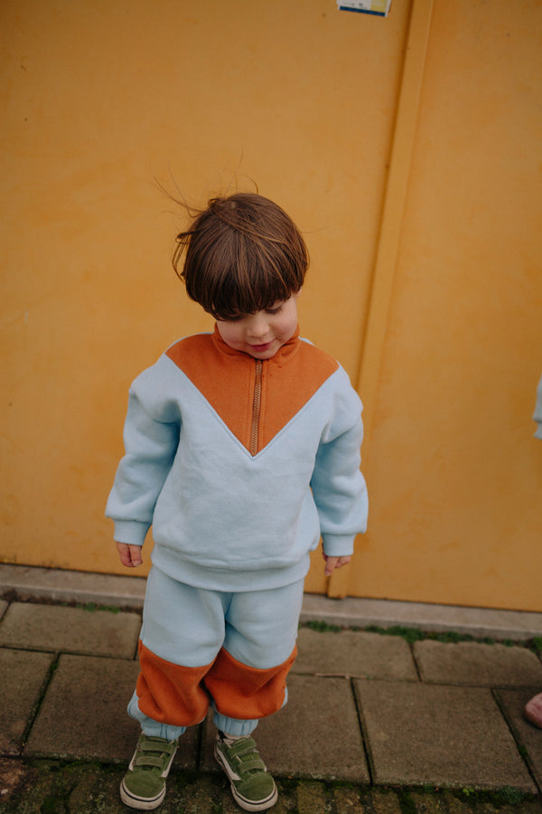 BI-COLOR BLUE TRACK SET