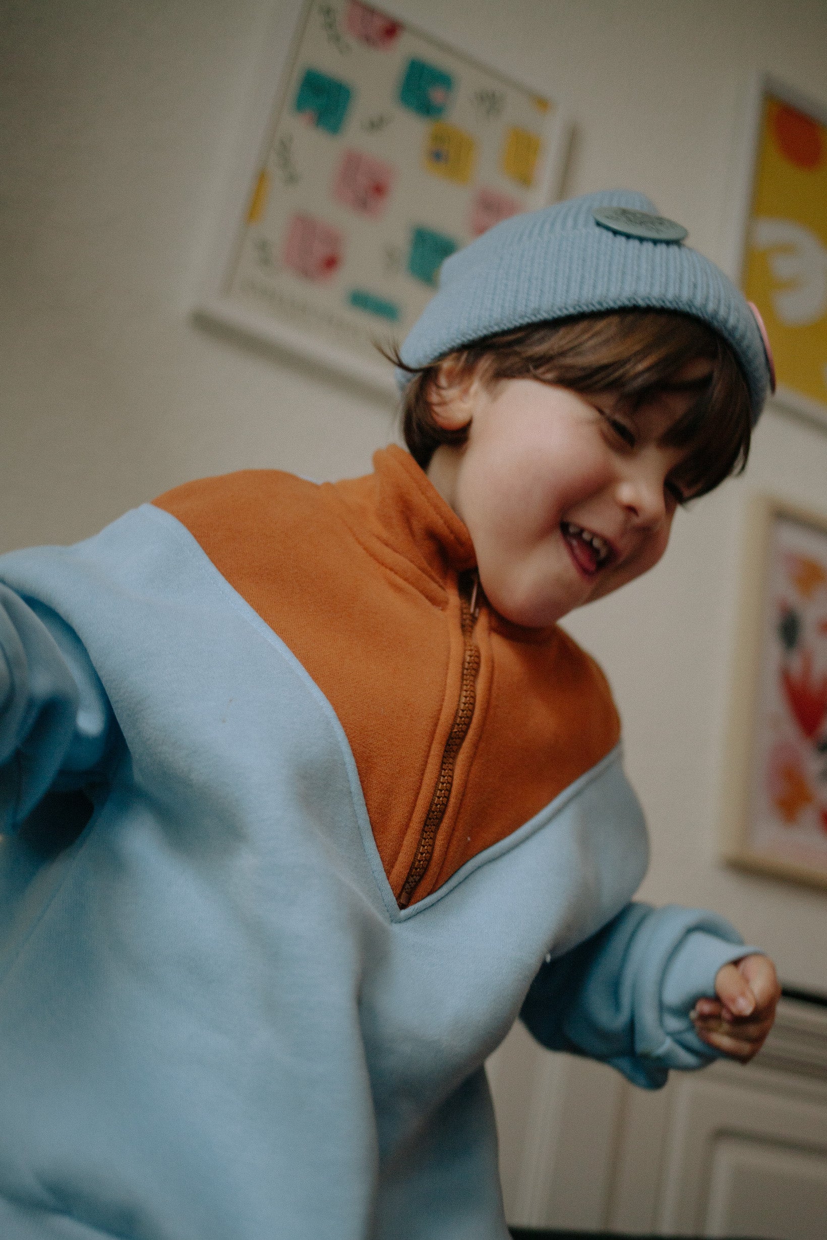 BI-COLOR BLUE TRACK SET