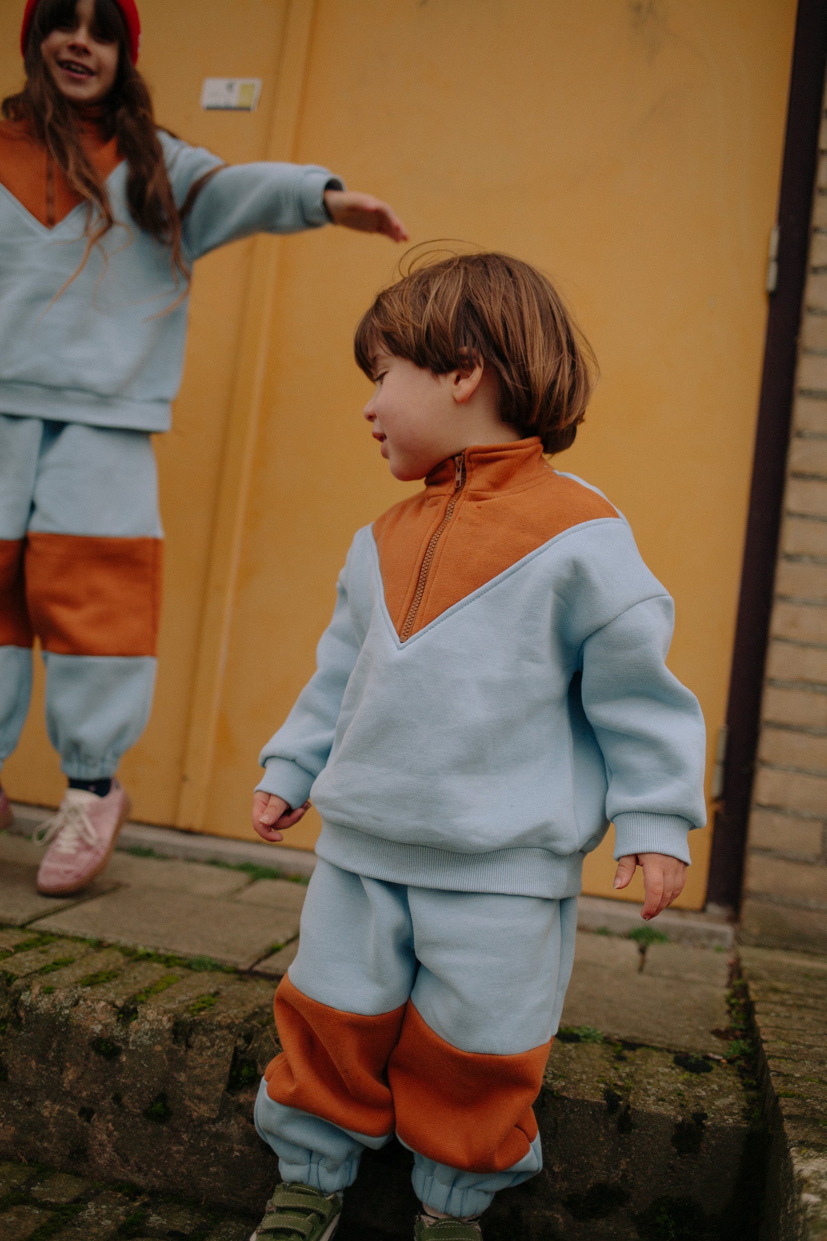 BI-COLOR BLUE TRACK SET