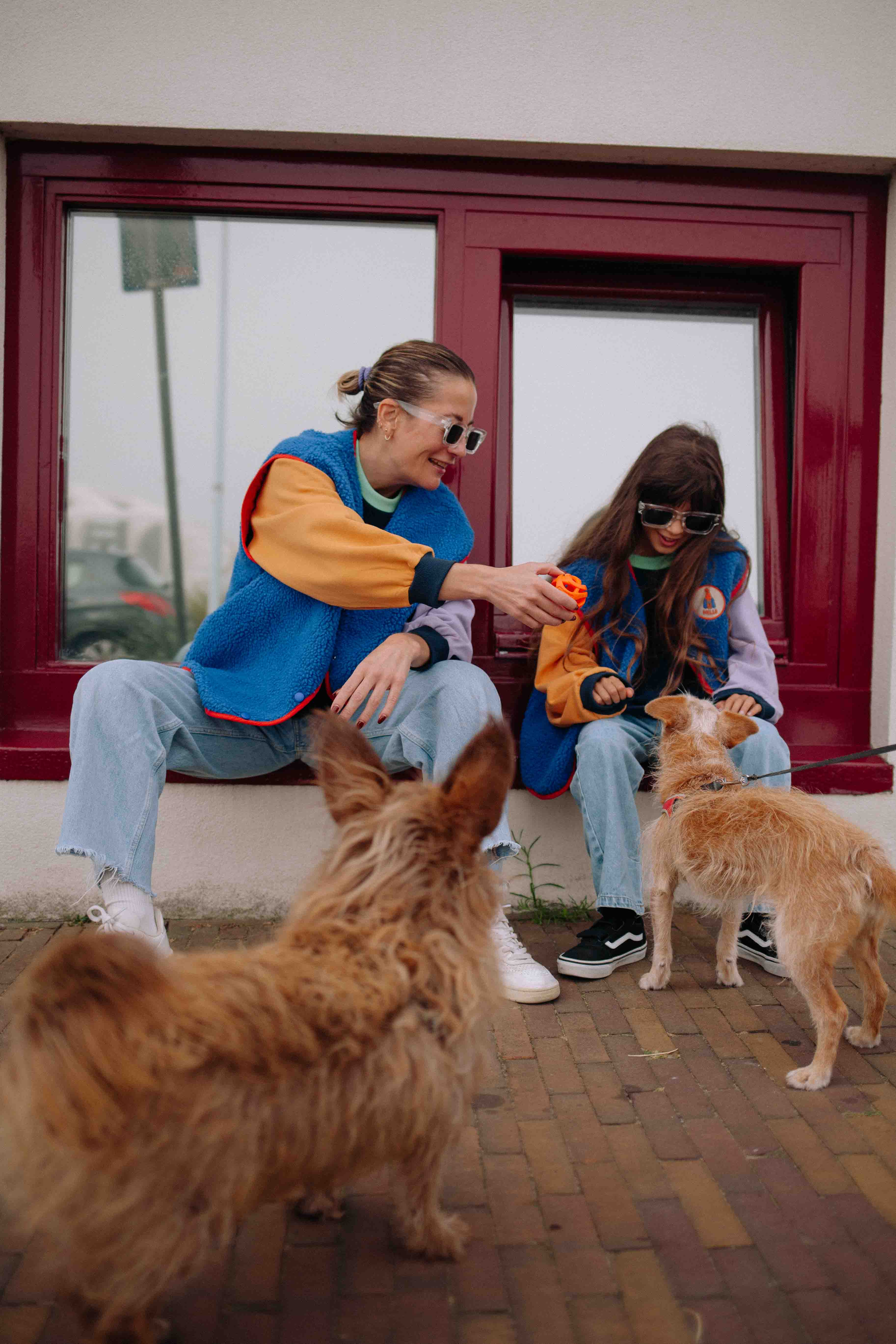 HELLO DOG WAISTCOAT WOMAN
