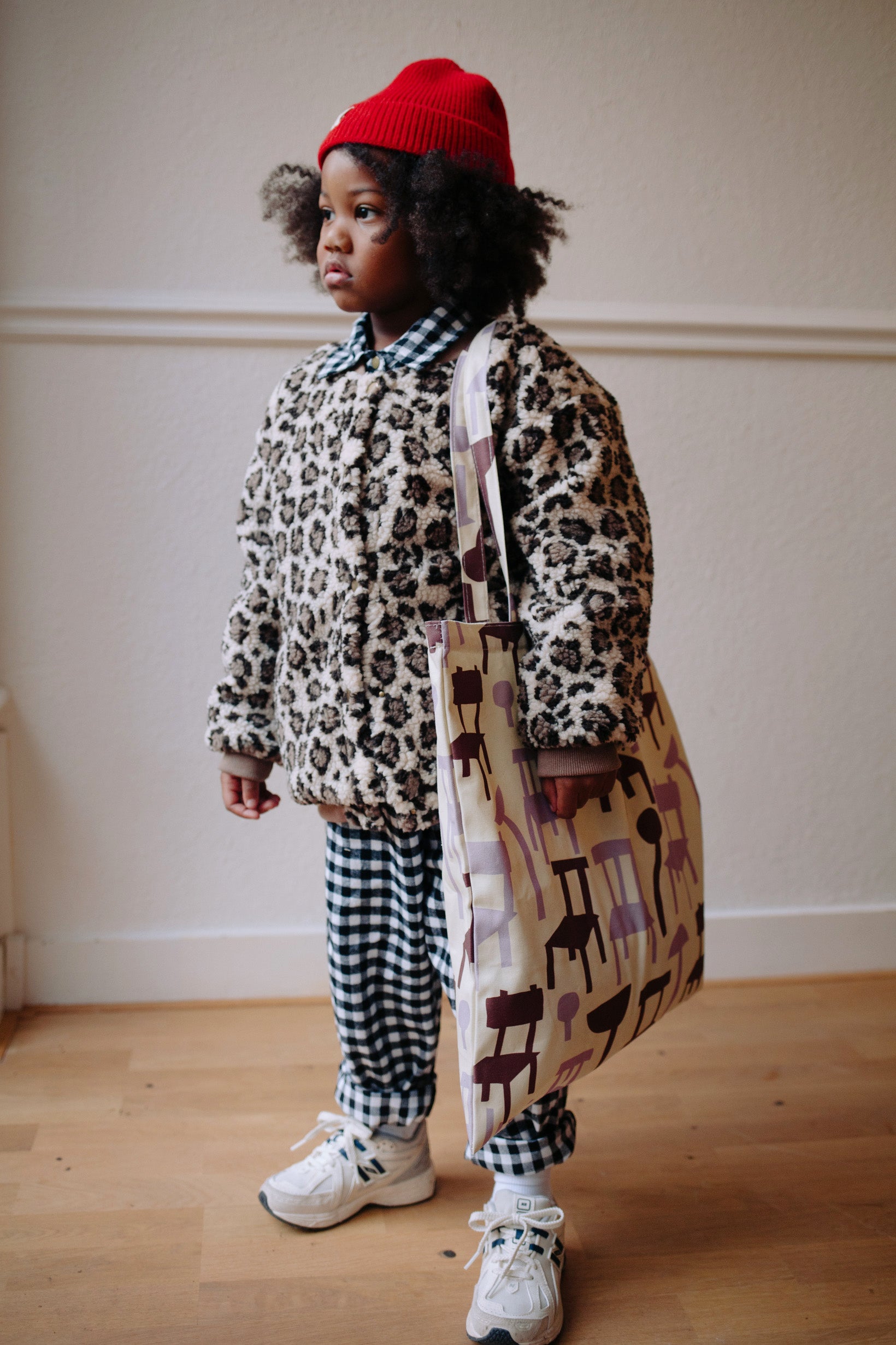 DANCING CHAIRS TOTE BAG