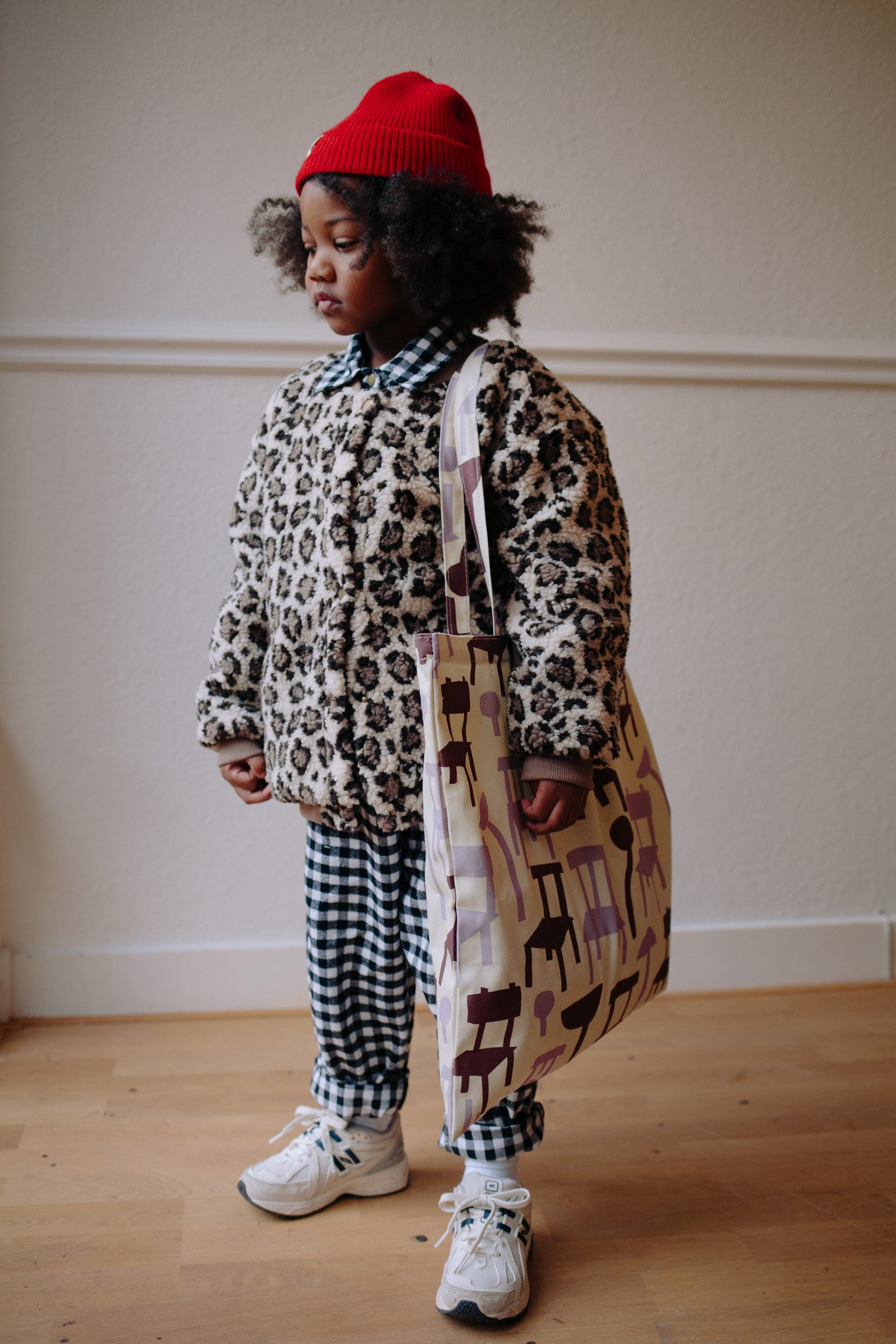 DANCING CHAIRS TOTE BAG