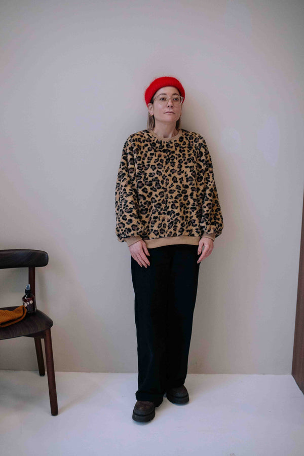 FLUFFY LEO SWEATSHIRT WOMAN