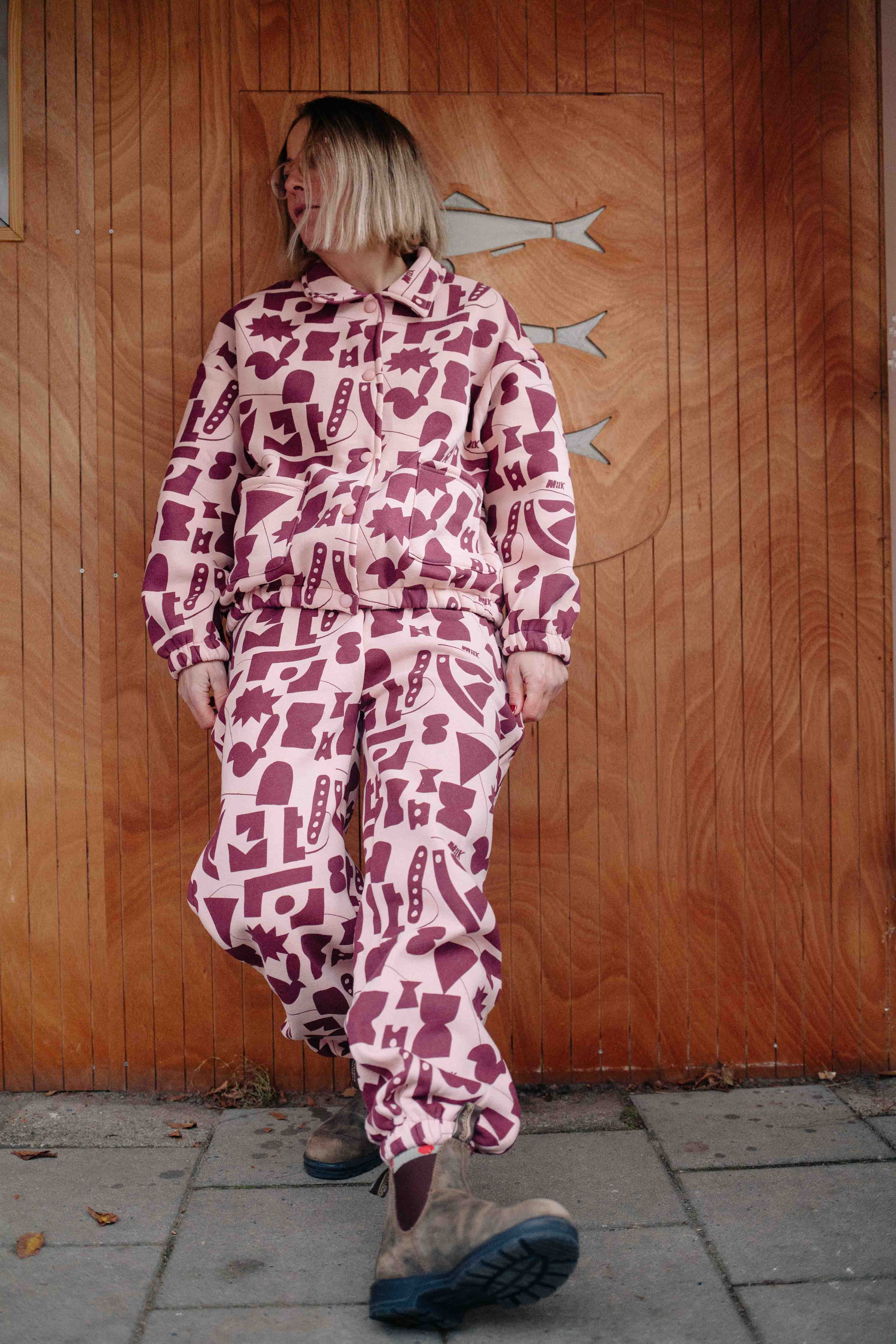 STRAWBERRY MILK SET WOMAN