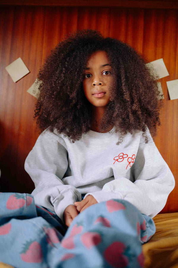 SIGNATURE FLOWER SWEATSHIRT