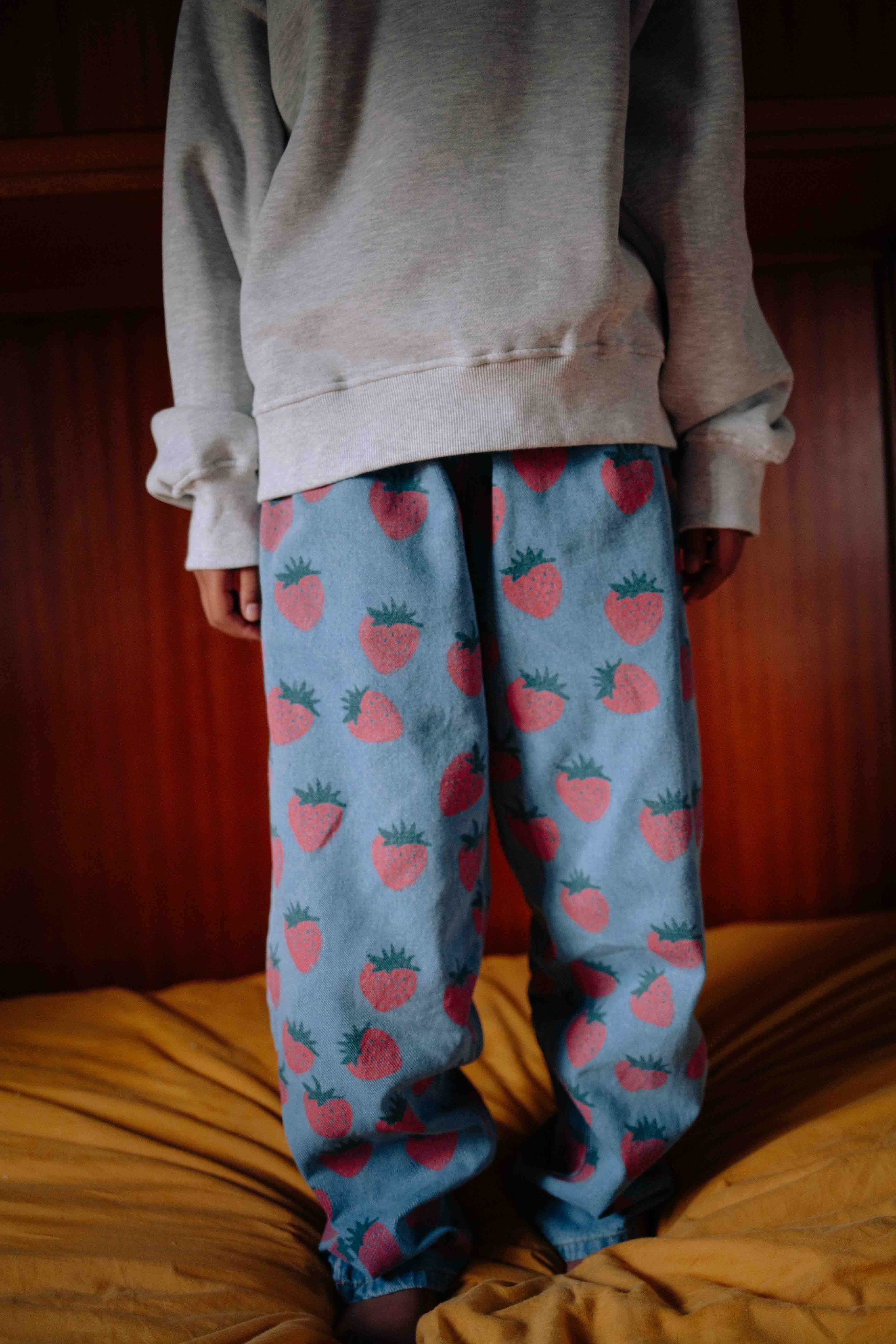 STRAWBERRY JEANS (NEW)
