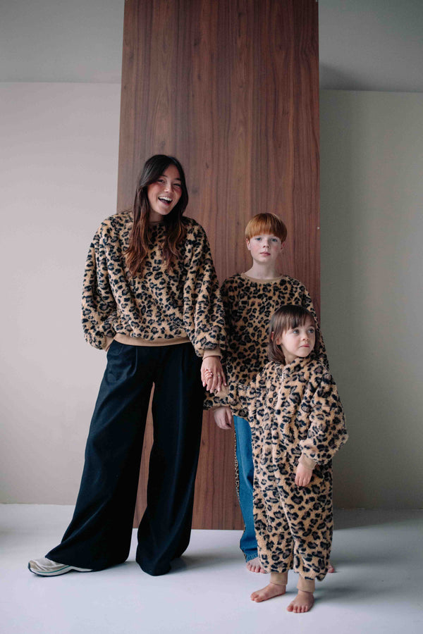MATCHY - FLUFFY LEA COMBINAISON ET SWEAT-SHIRT