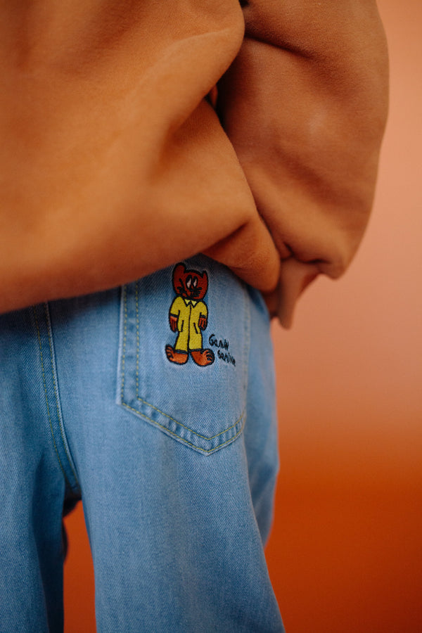 JEANS BRODÉ