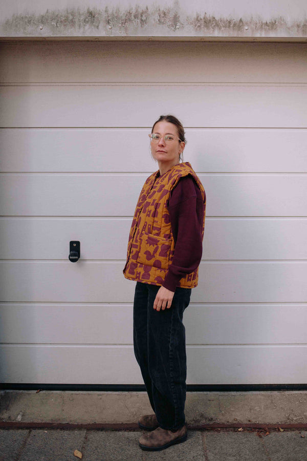 CAFÉ AU MILK VEST WOMAN