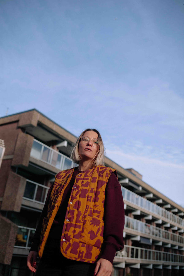 CAFÉ AU MILK VEST WOMAN