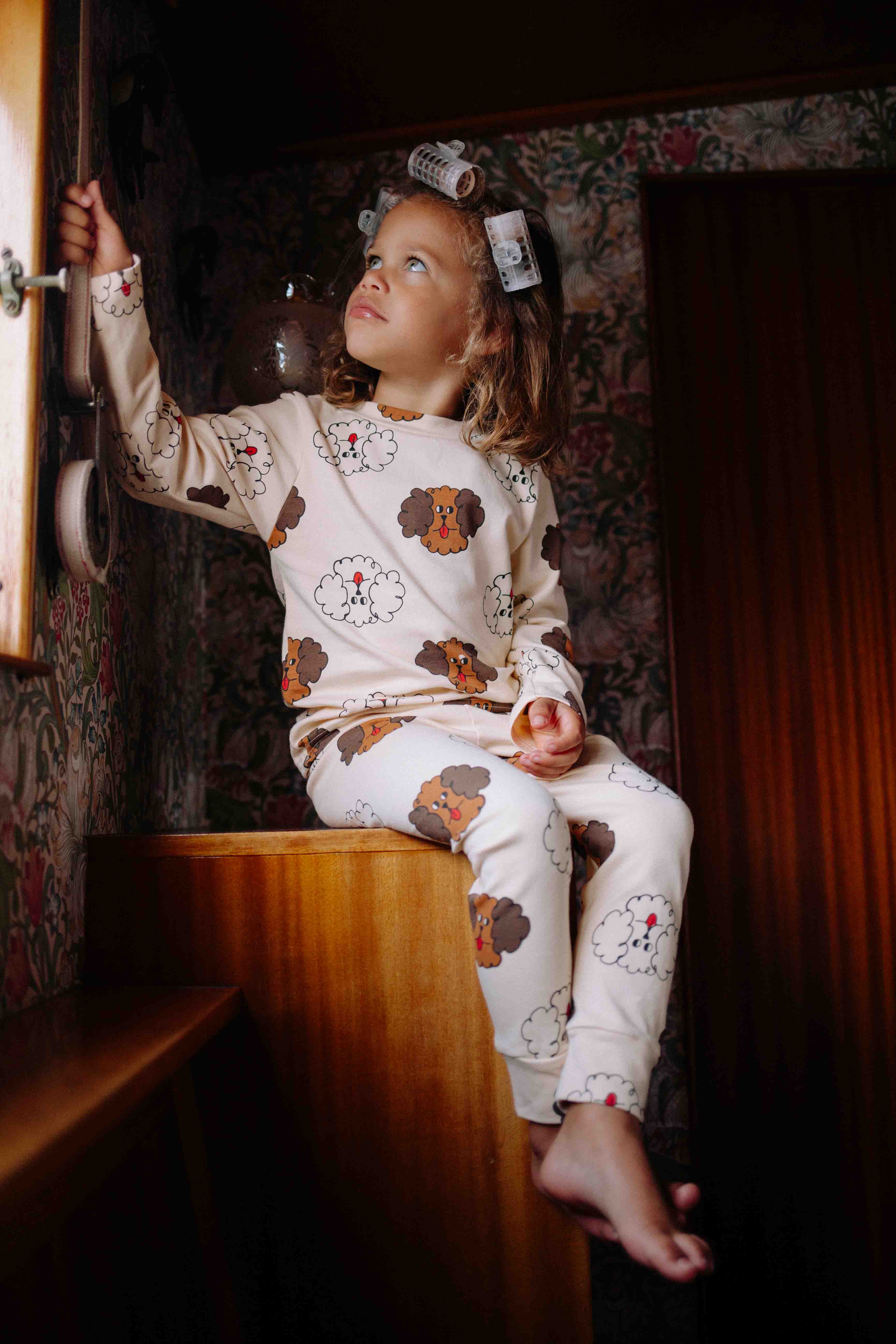 ENSEMBLE MARRON LEGGING FLUFFY DOG