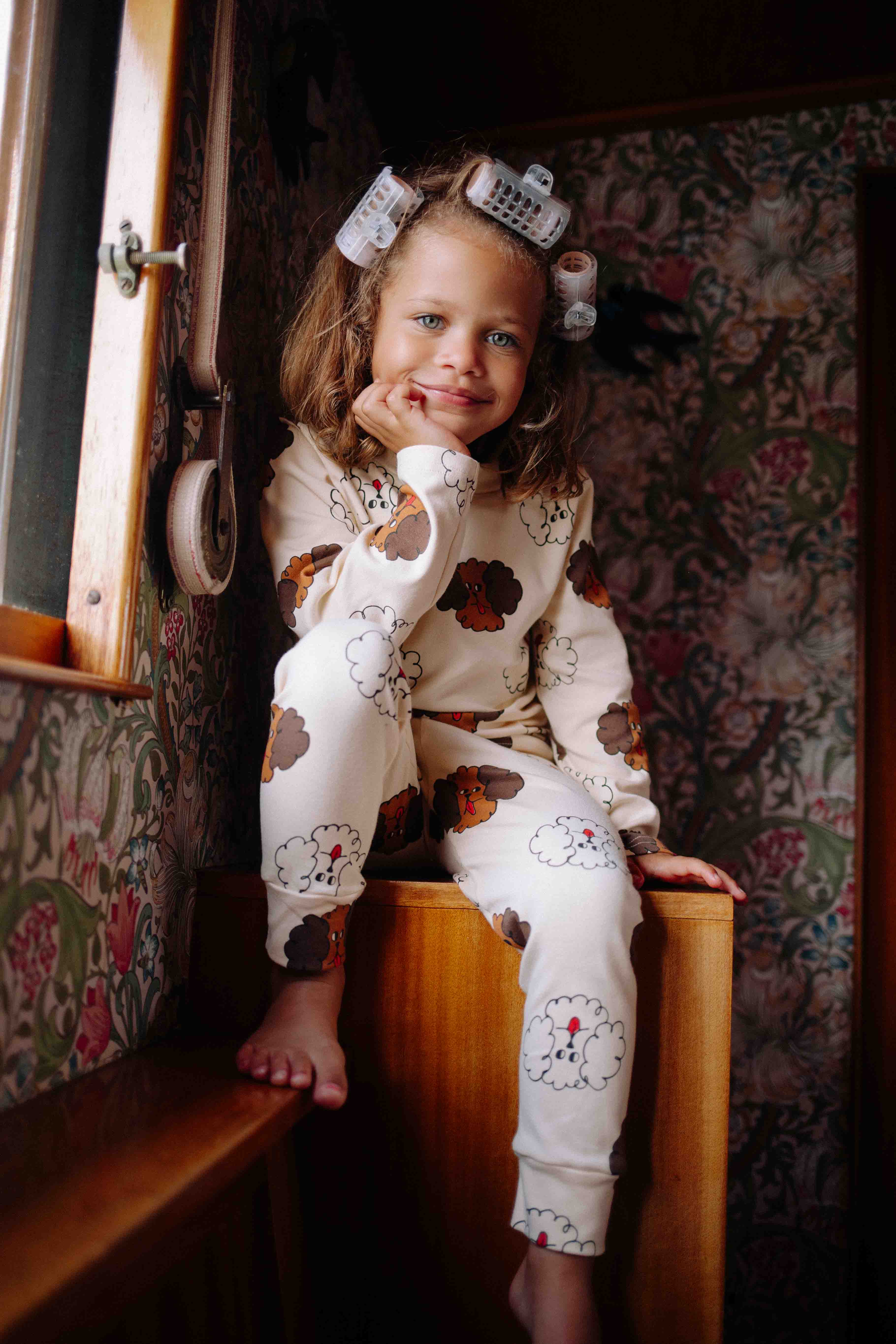 ENSEMBLE MARRON LEGGING FLUFFY DOG