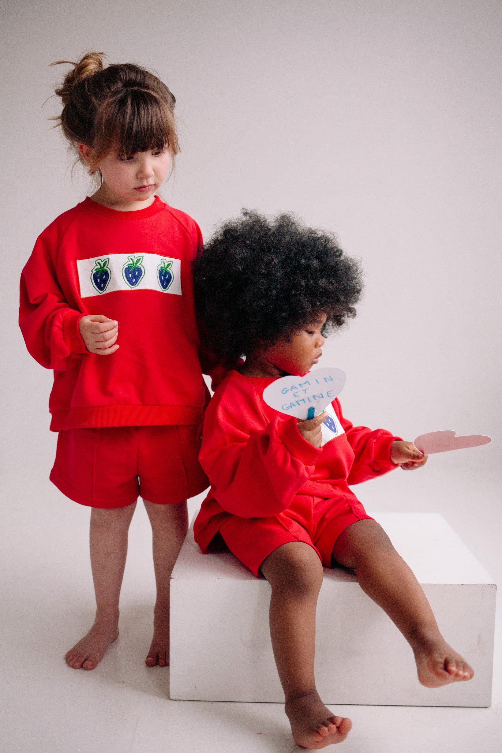 DANCING BERRY SET