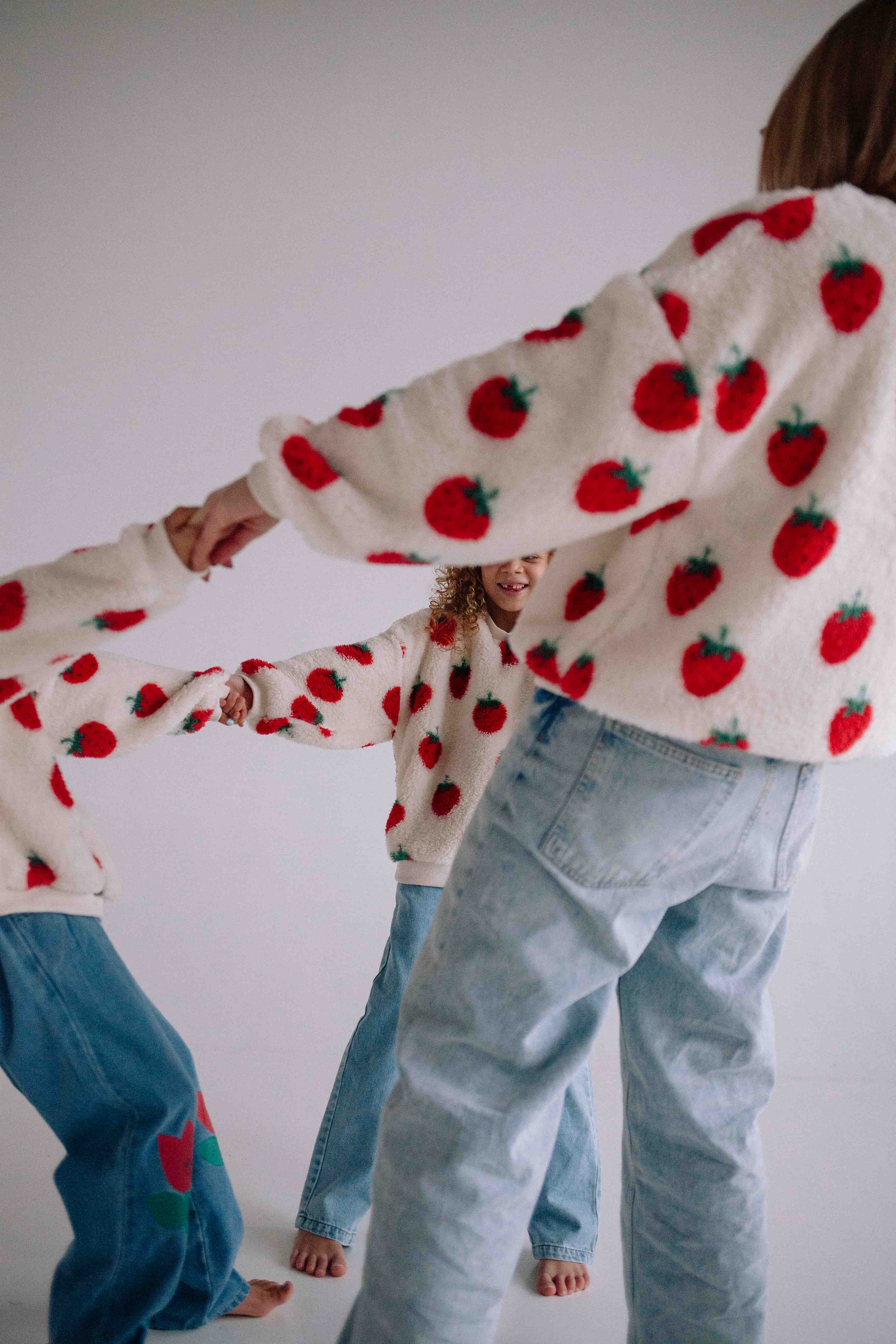 STRAWBERRY SWEATHIRT WOMAN