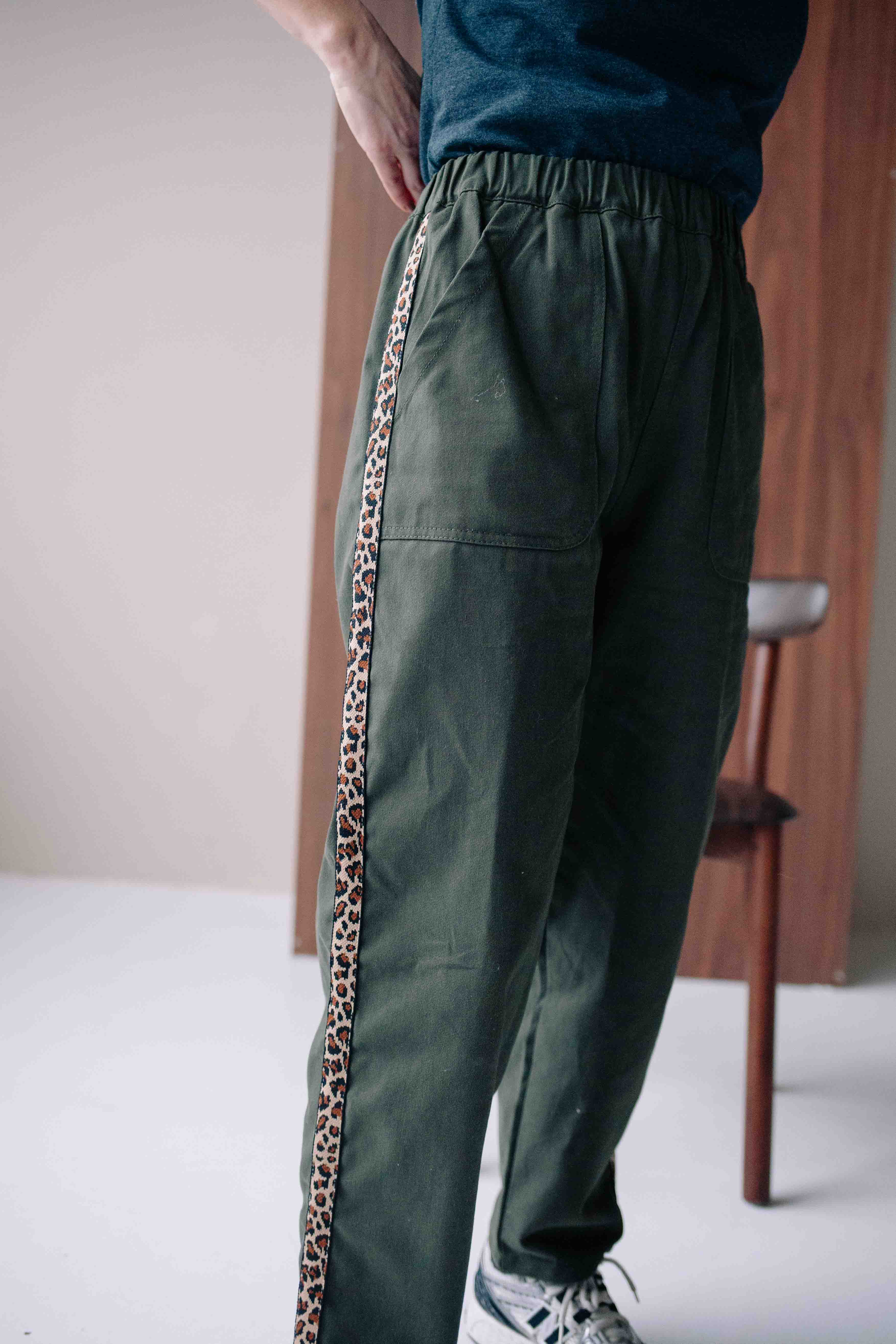 KHAKI LEO JEANS WOMAN