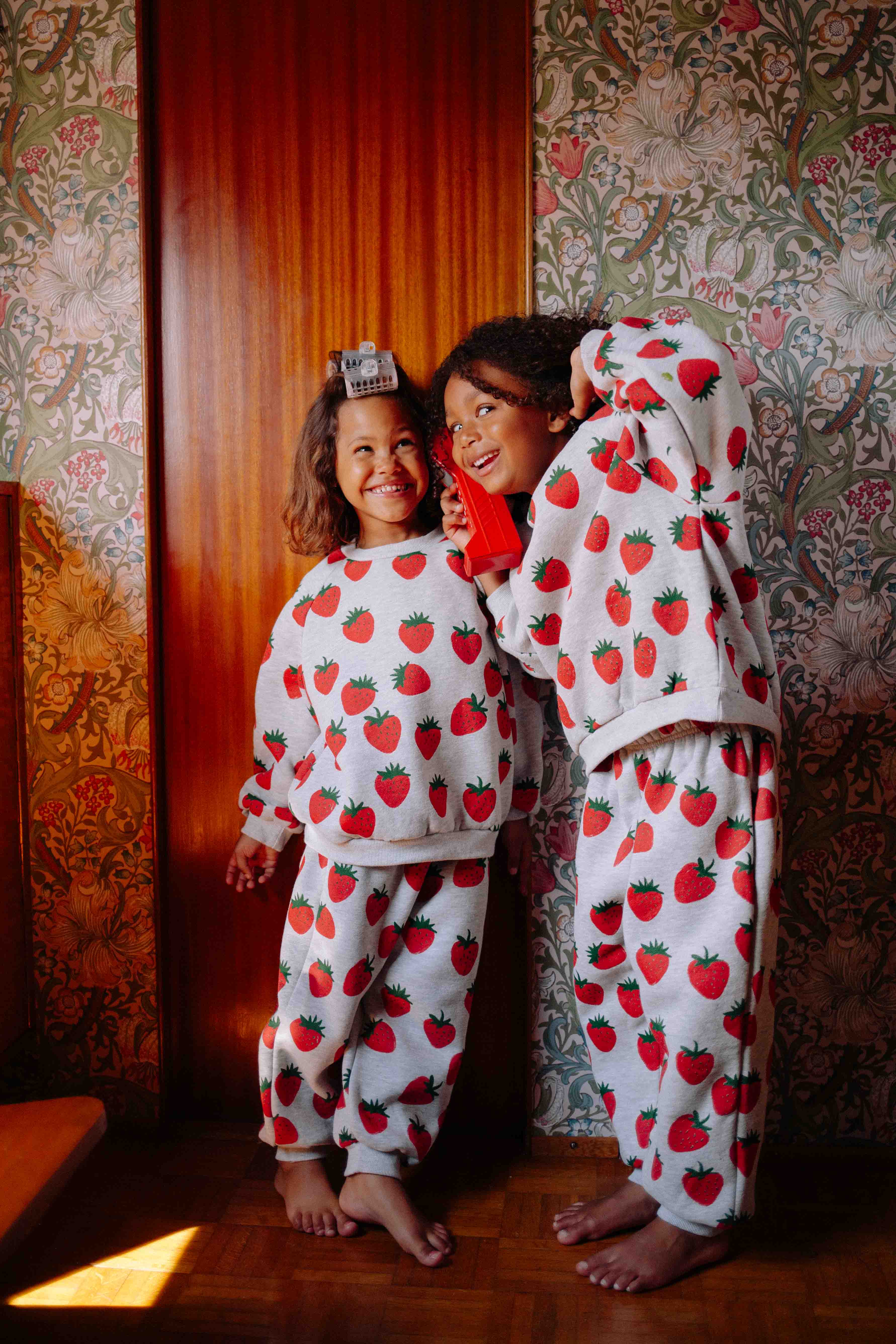 ENSEMBLE GRIS STRAWBERRRY