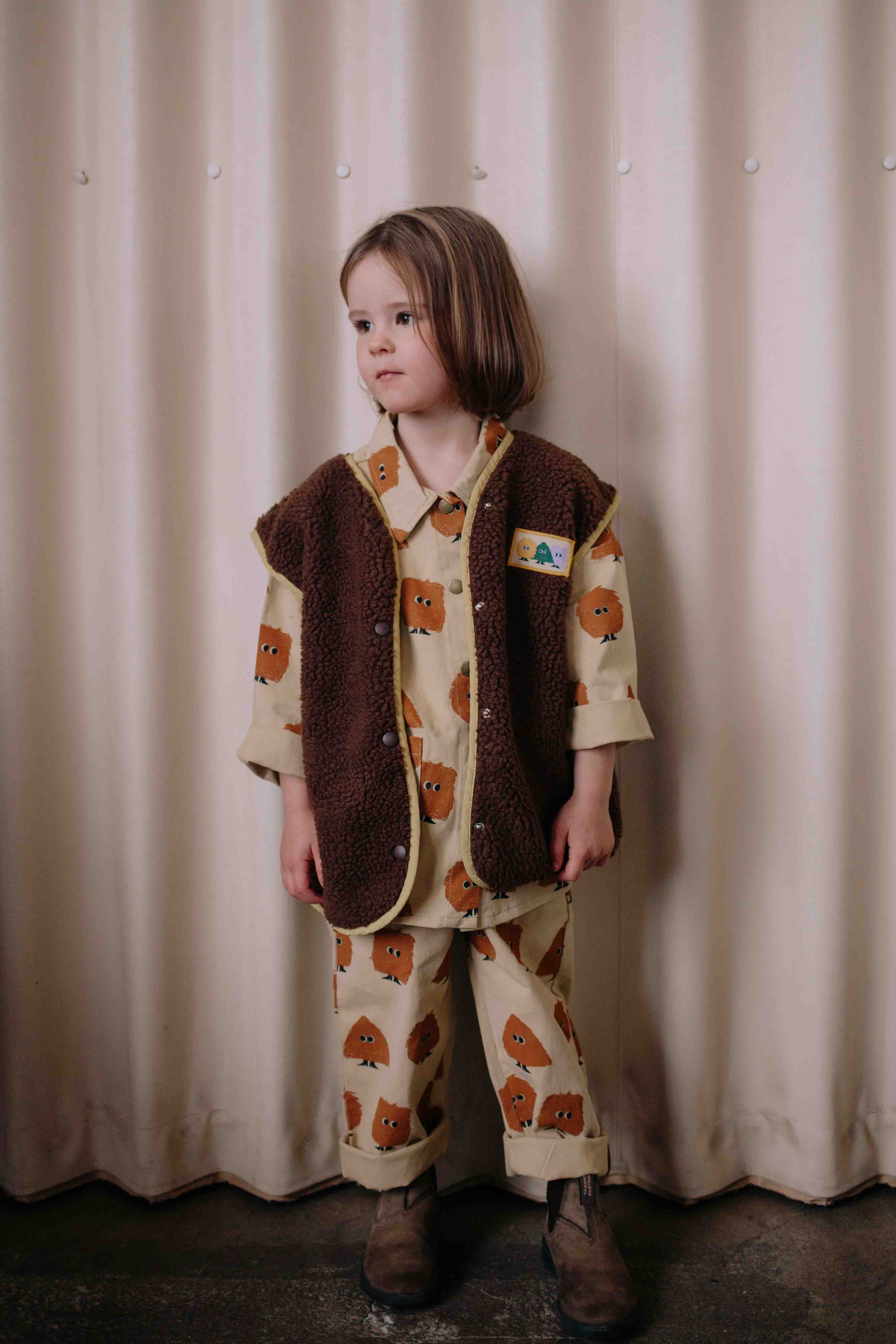 VESTE SANS MANCHE MARRON
