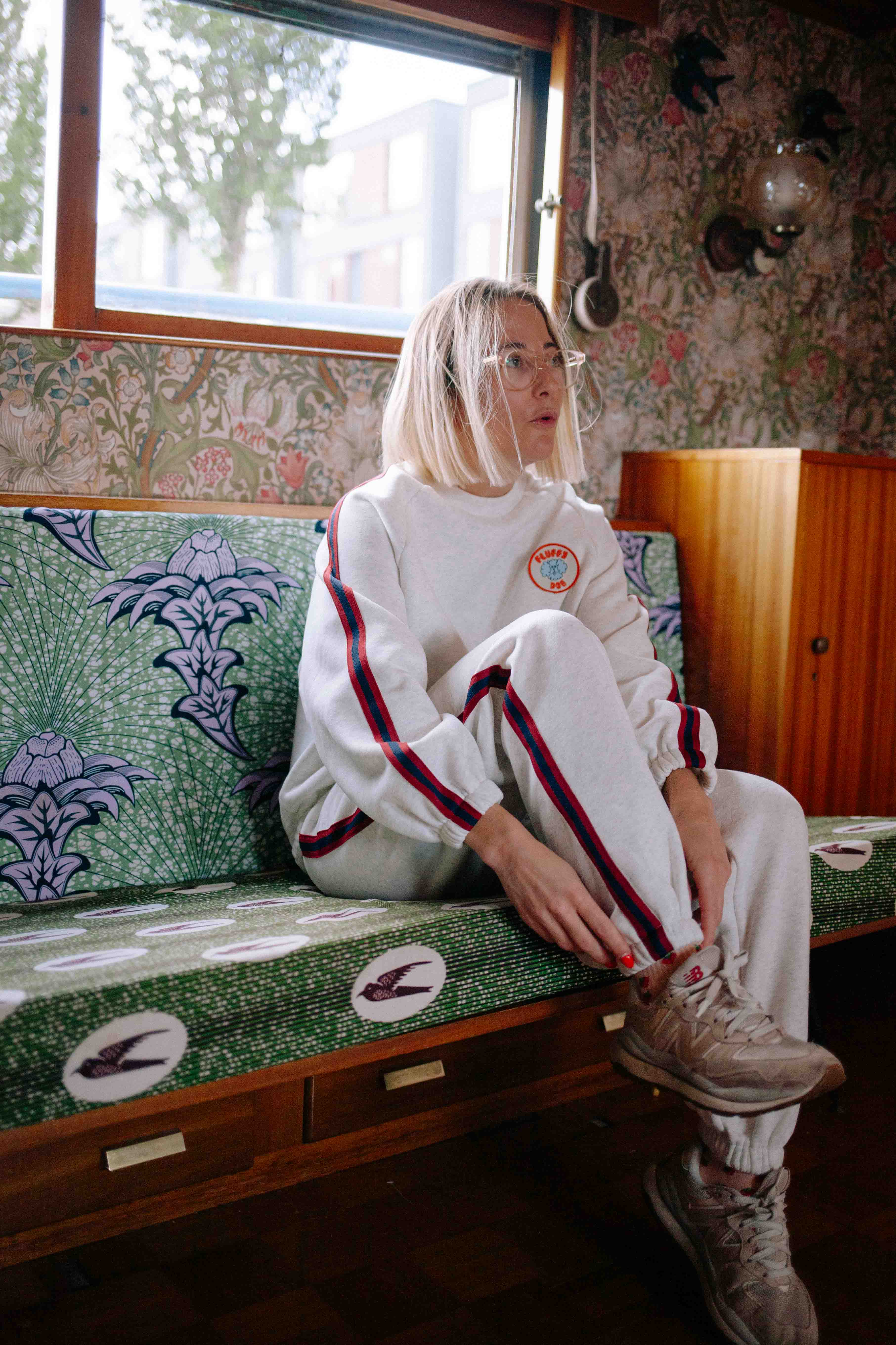 ENSEMBLE JOGGING FLUFFY DOG FEMME