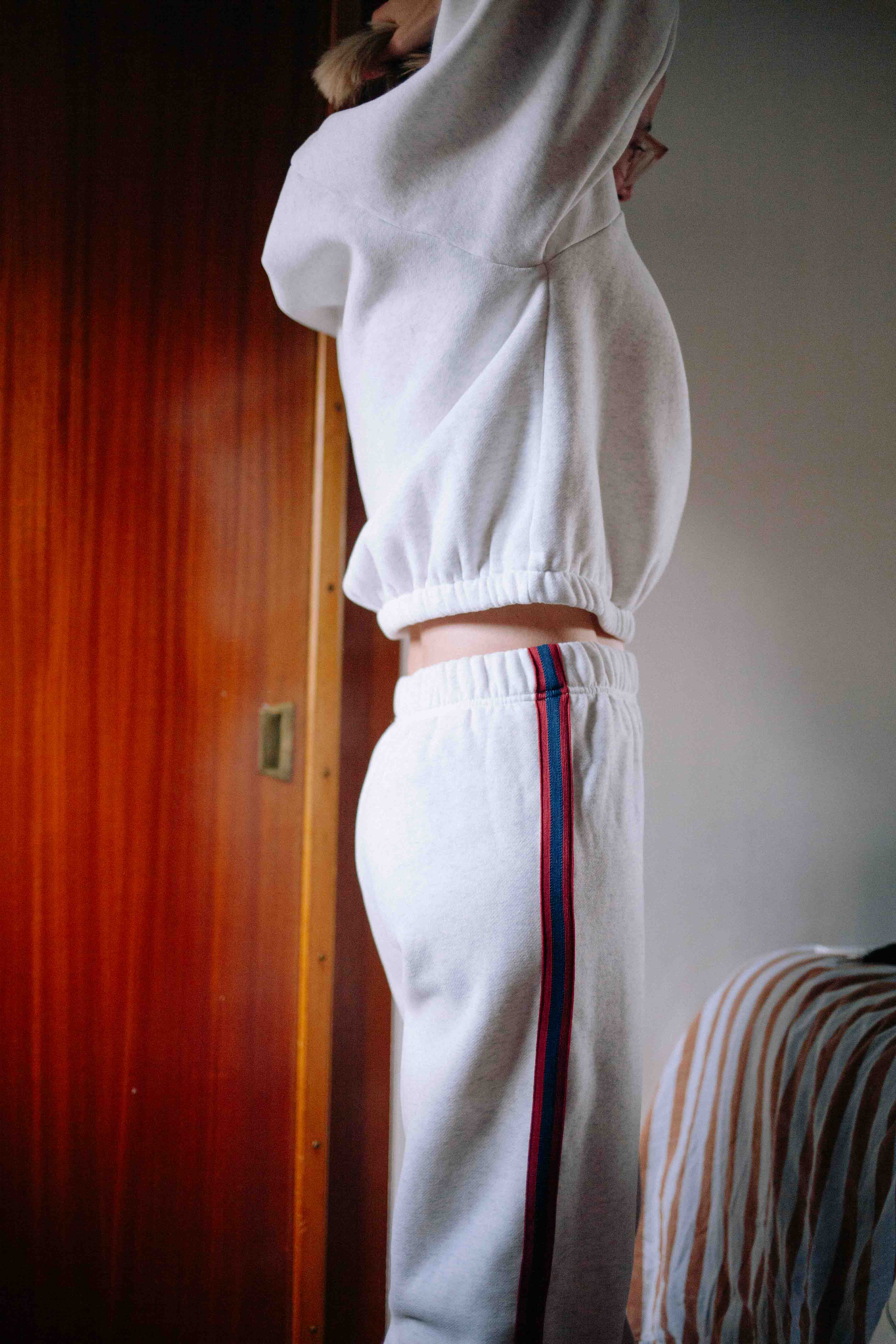 ENSEMBLE JOGGING FLUFFY DOG FEMME