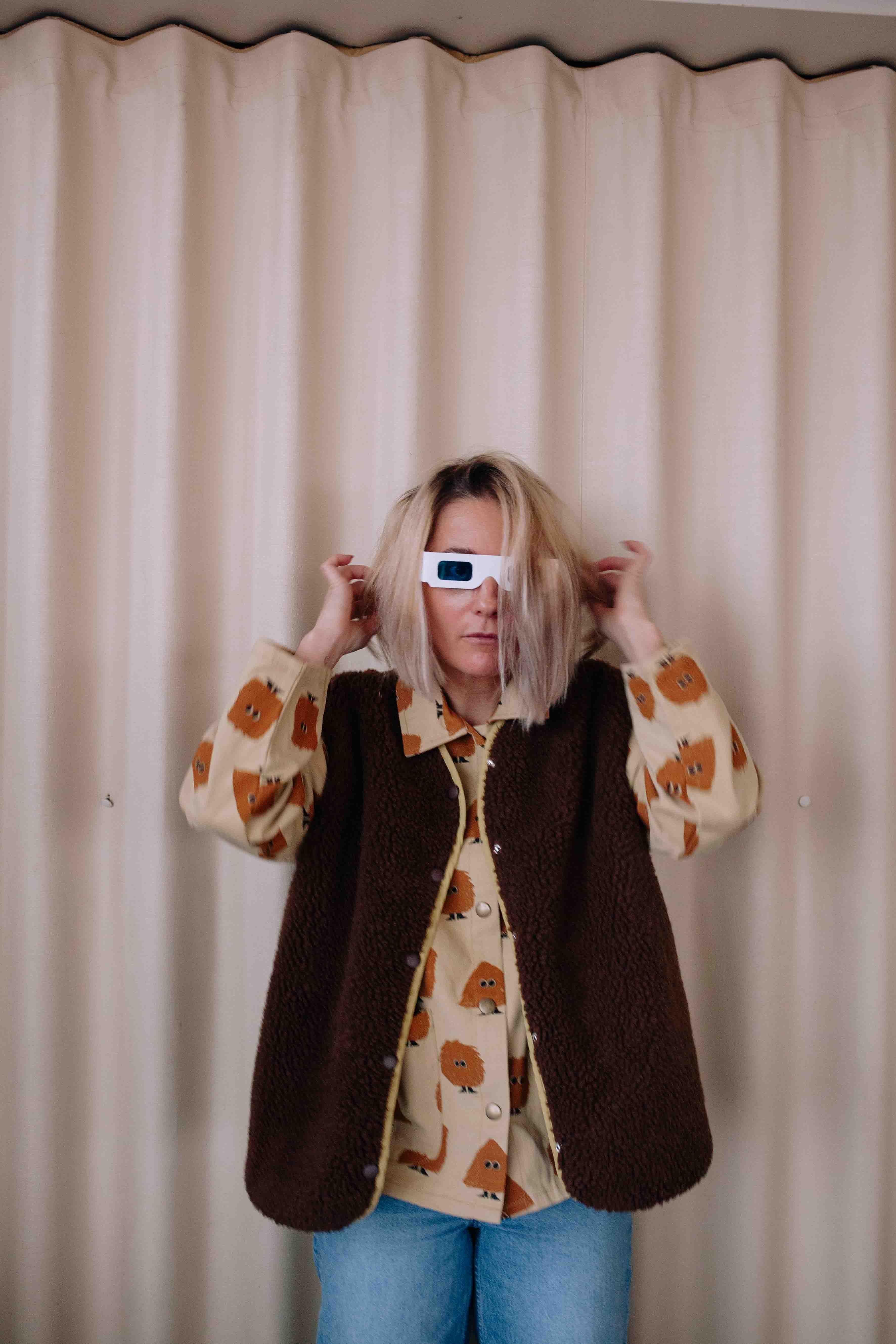 BROWN WAISTCOAT WOMAN