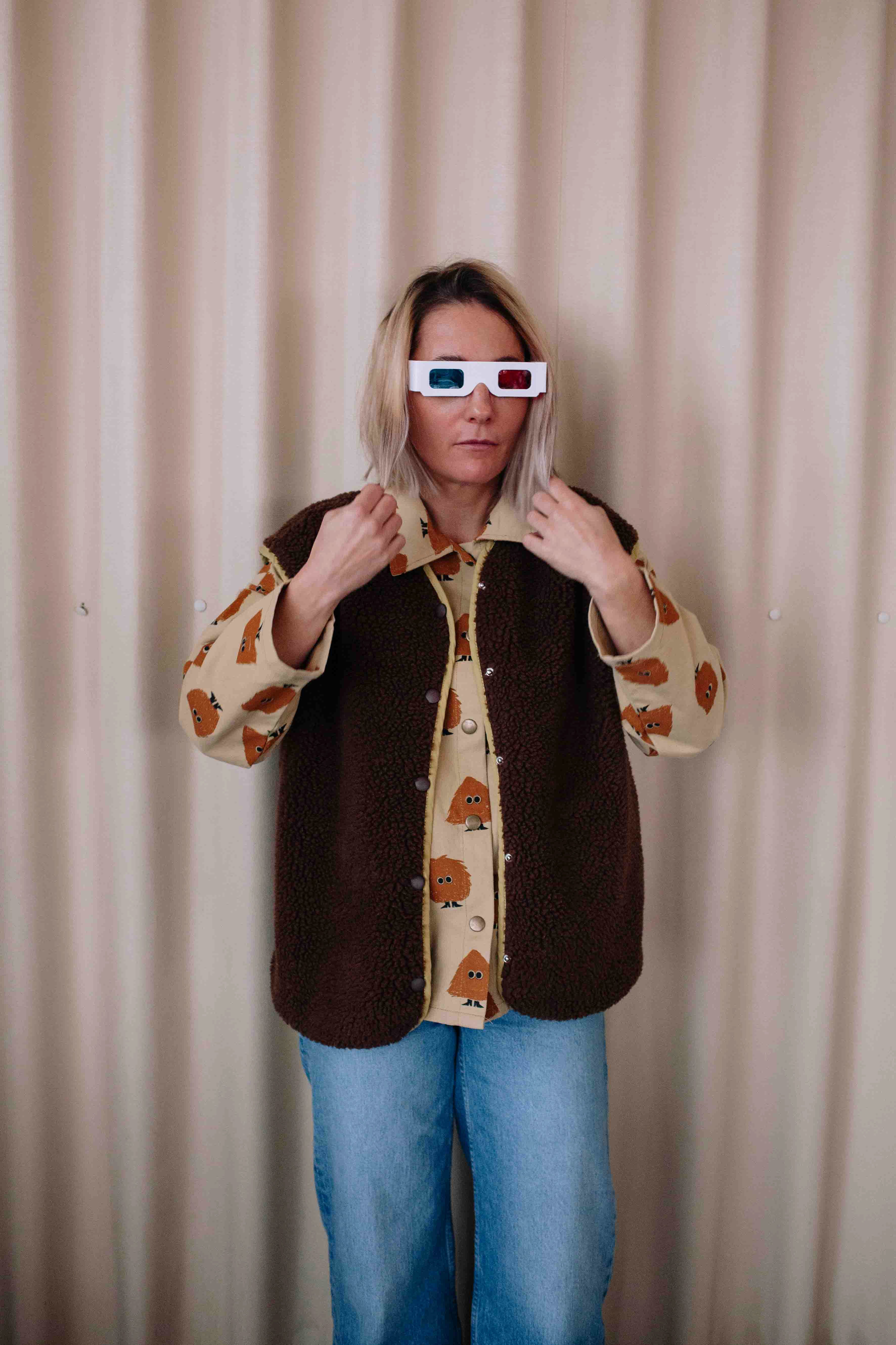 BROWN WAISTCOAT WOMAN