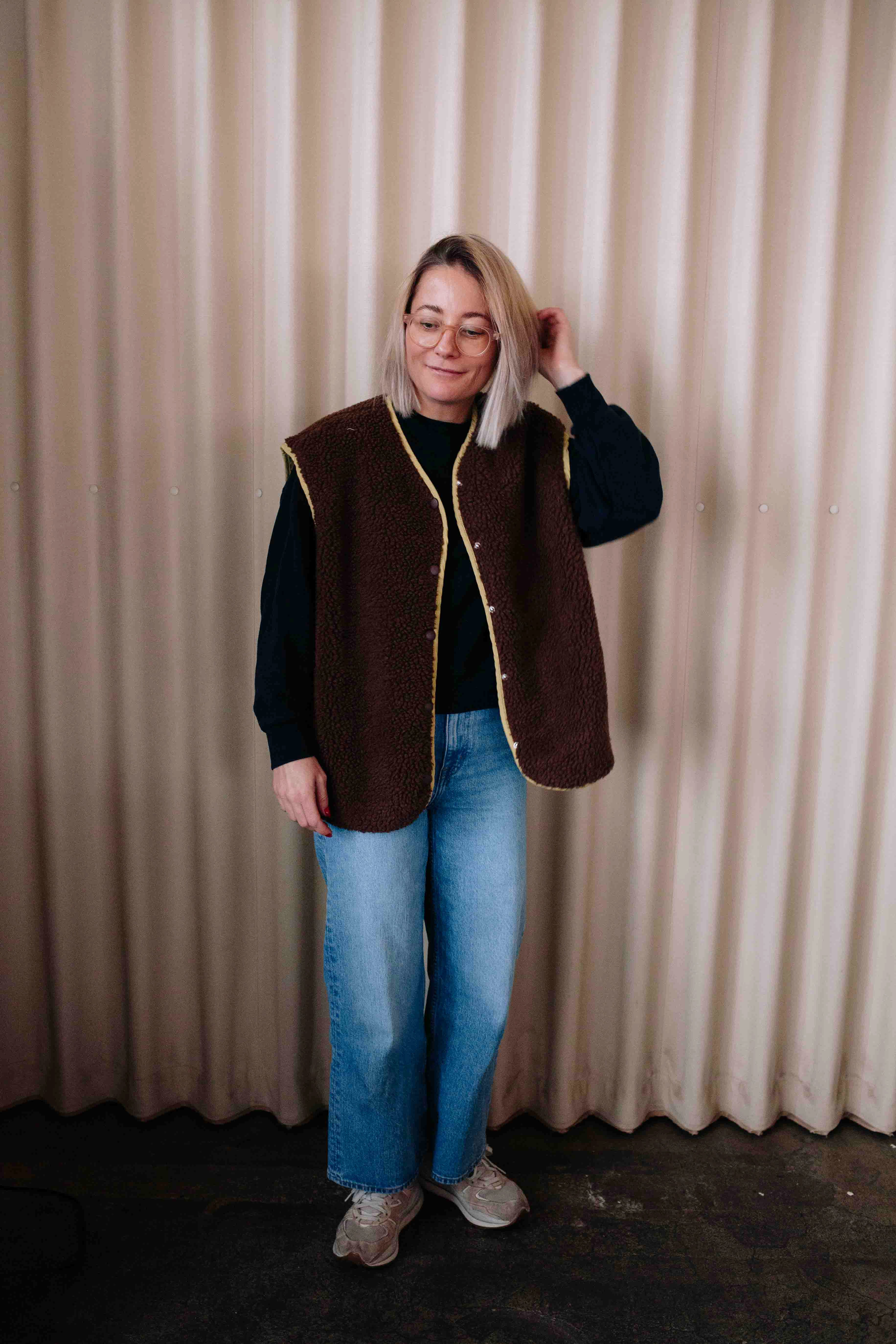 BROWN WAISTCOAT WOMAN