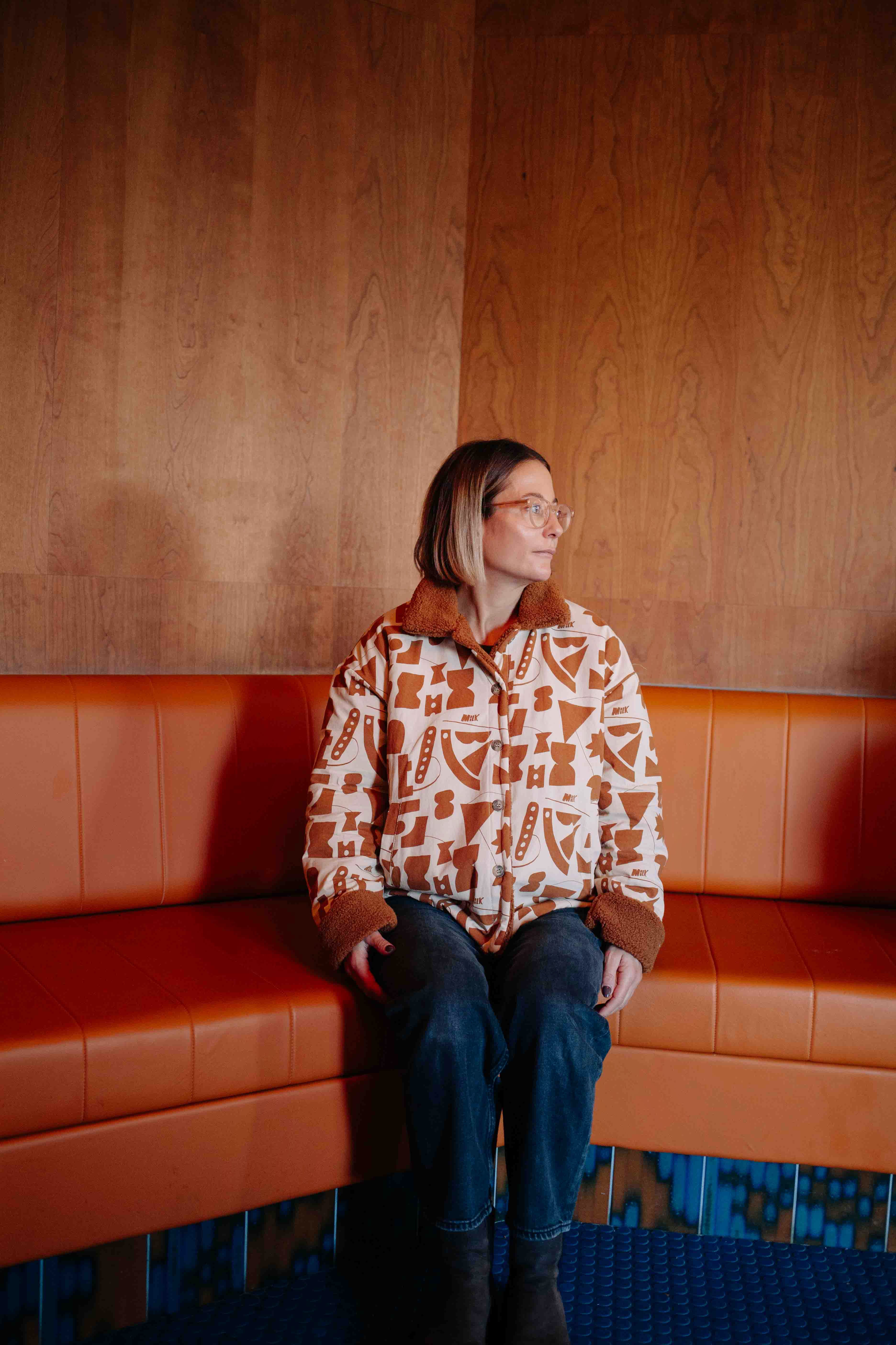 FLUFFY CHOCOLATE MILK COAT WOMAN