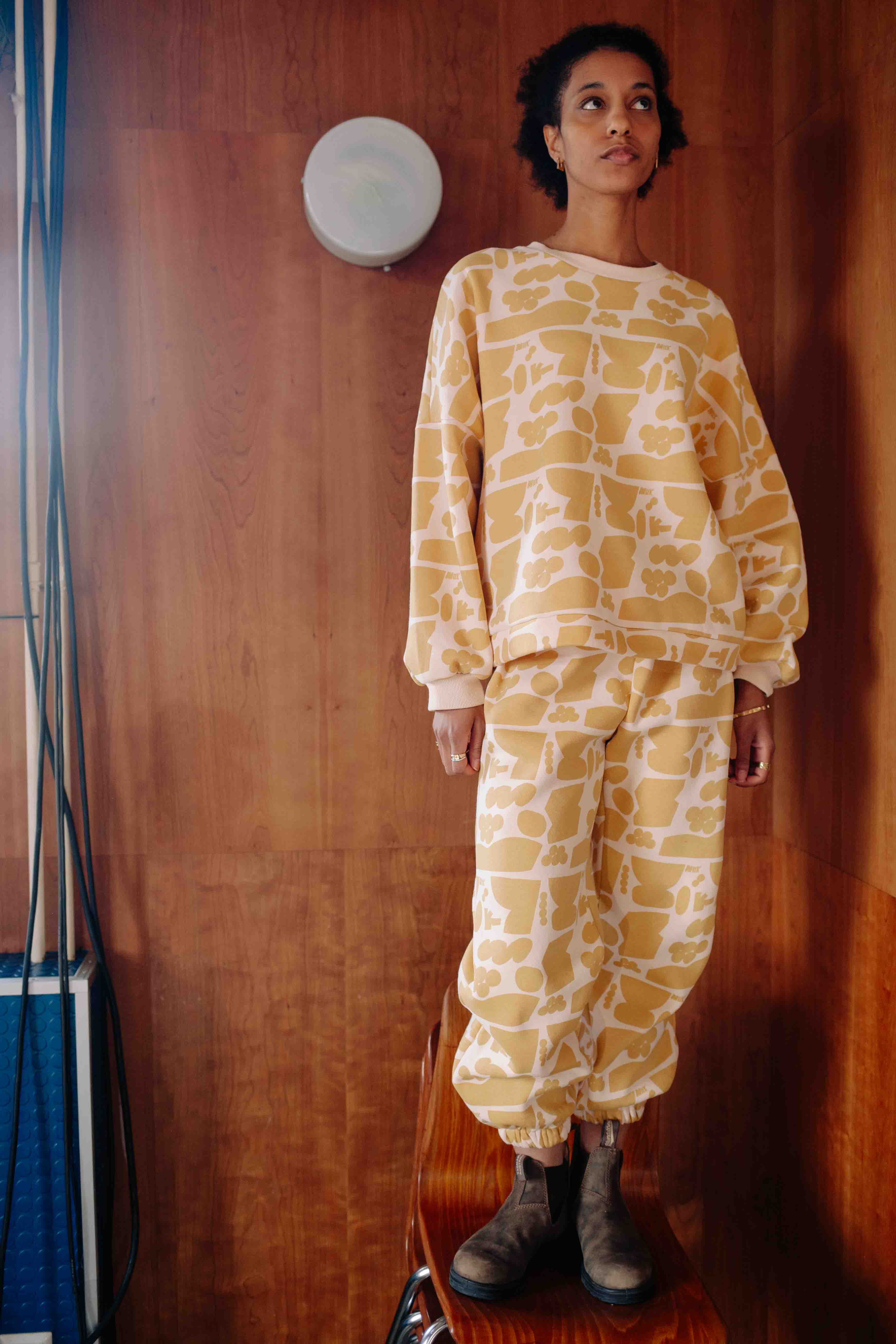 BANANA MILK SET WOMAN