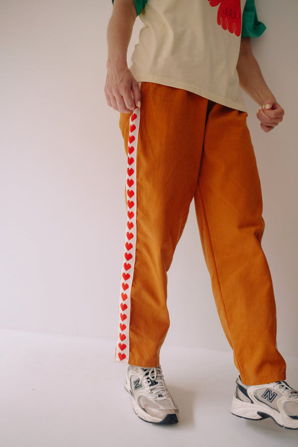 PANTALON LOVE LINE MARRON FEMME