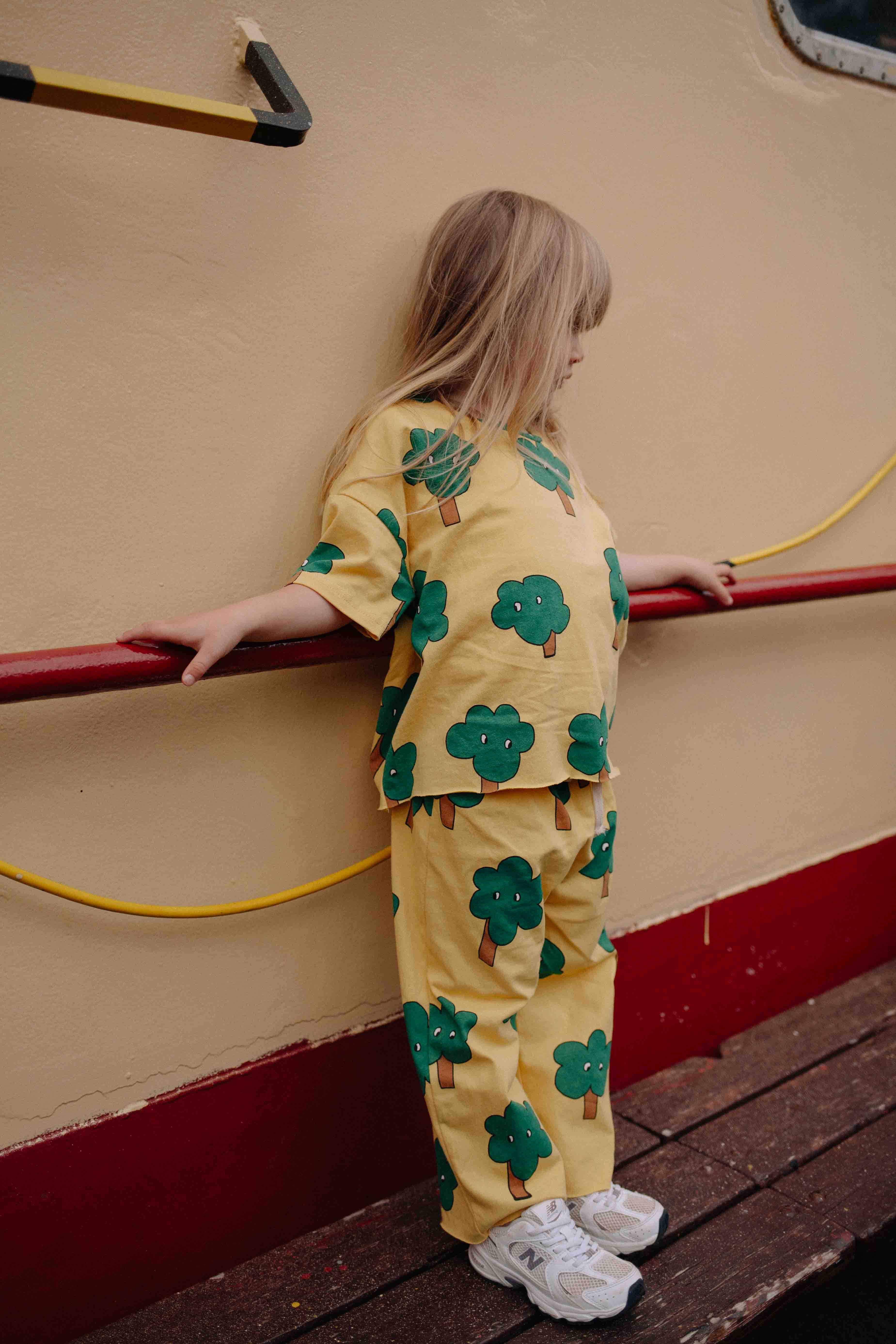 HAPPY TREE YELLOW TS SET