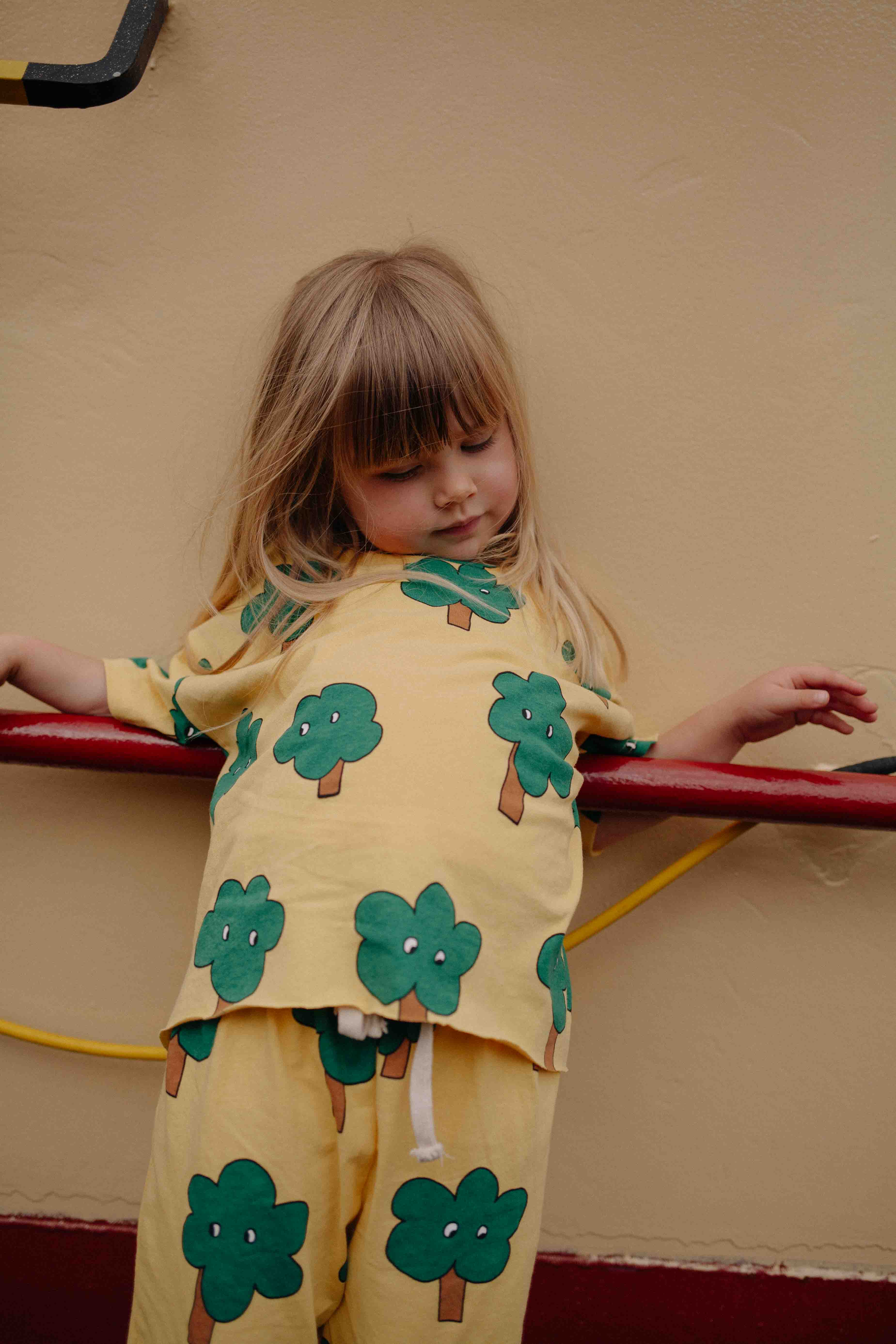 HAPPY TREE YELLOW TS SET