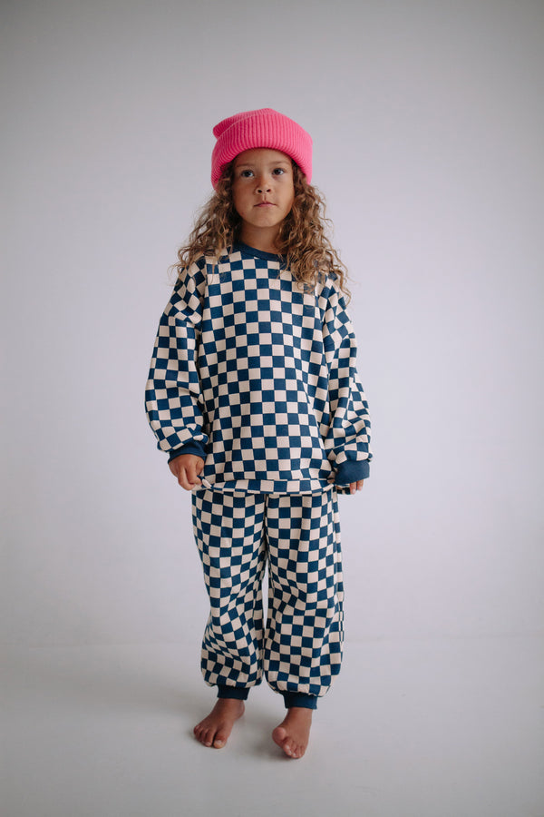 BLUE CHECKERS SET