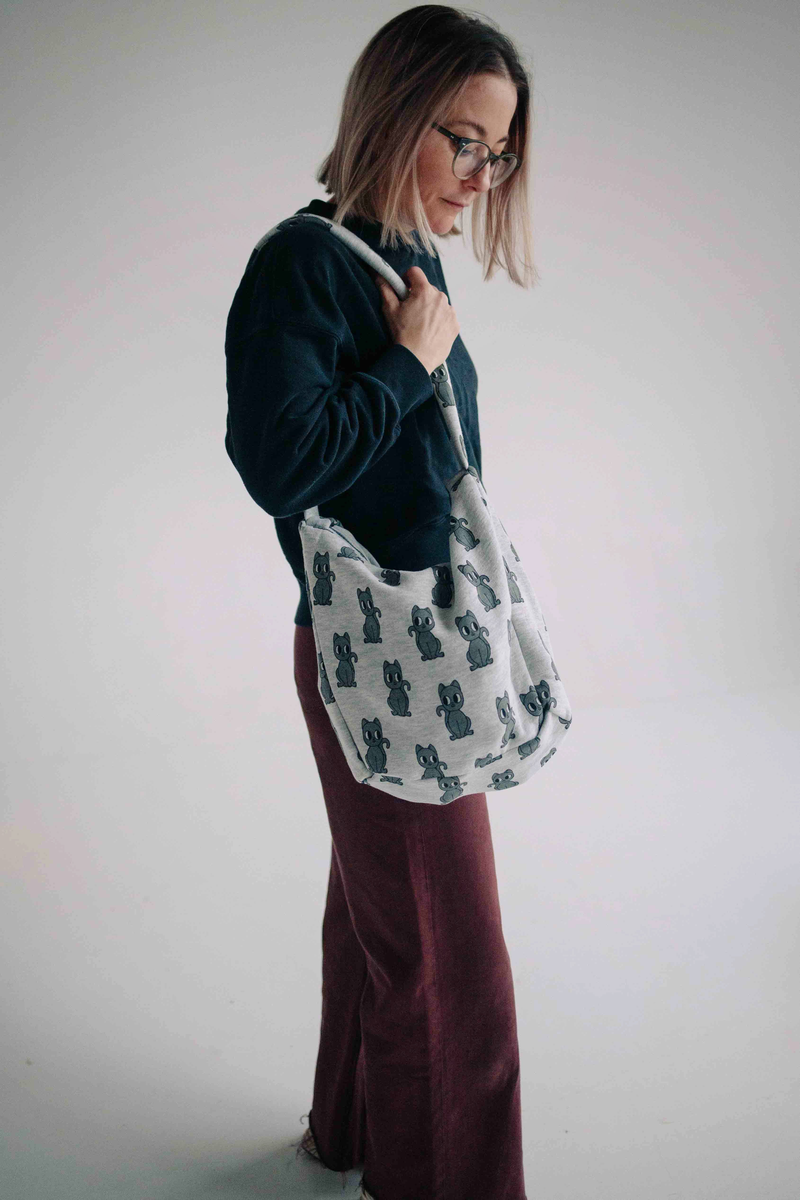 CURIOUS KITTEN GREY BAG