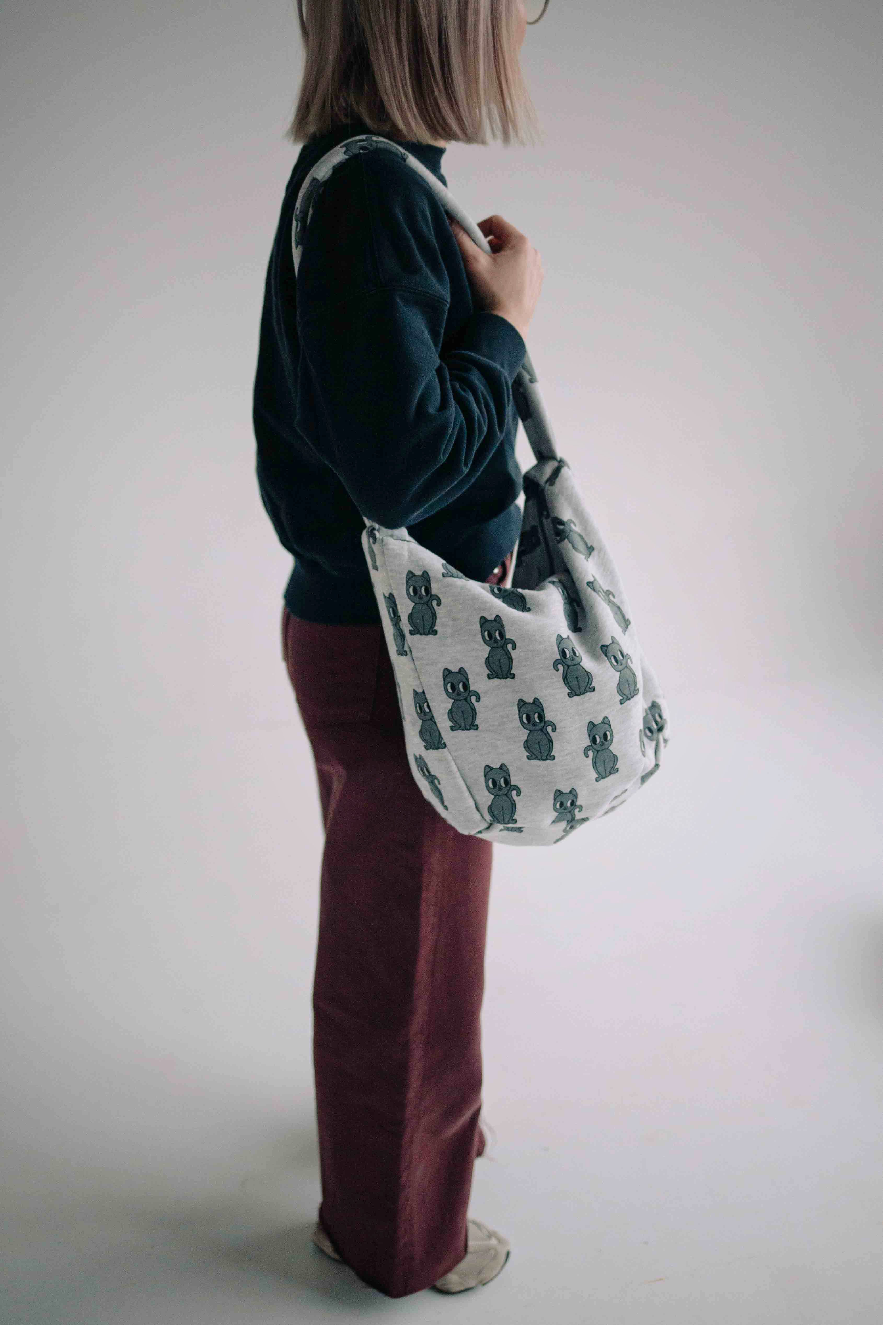 CURIOUS KITTEN GREY BAG