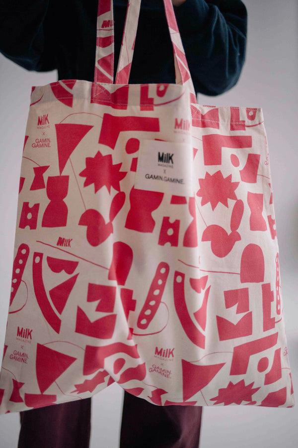 MILK À LA FRAISE TOTE