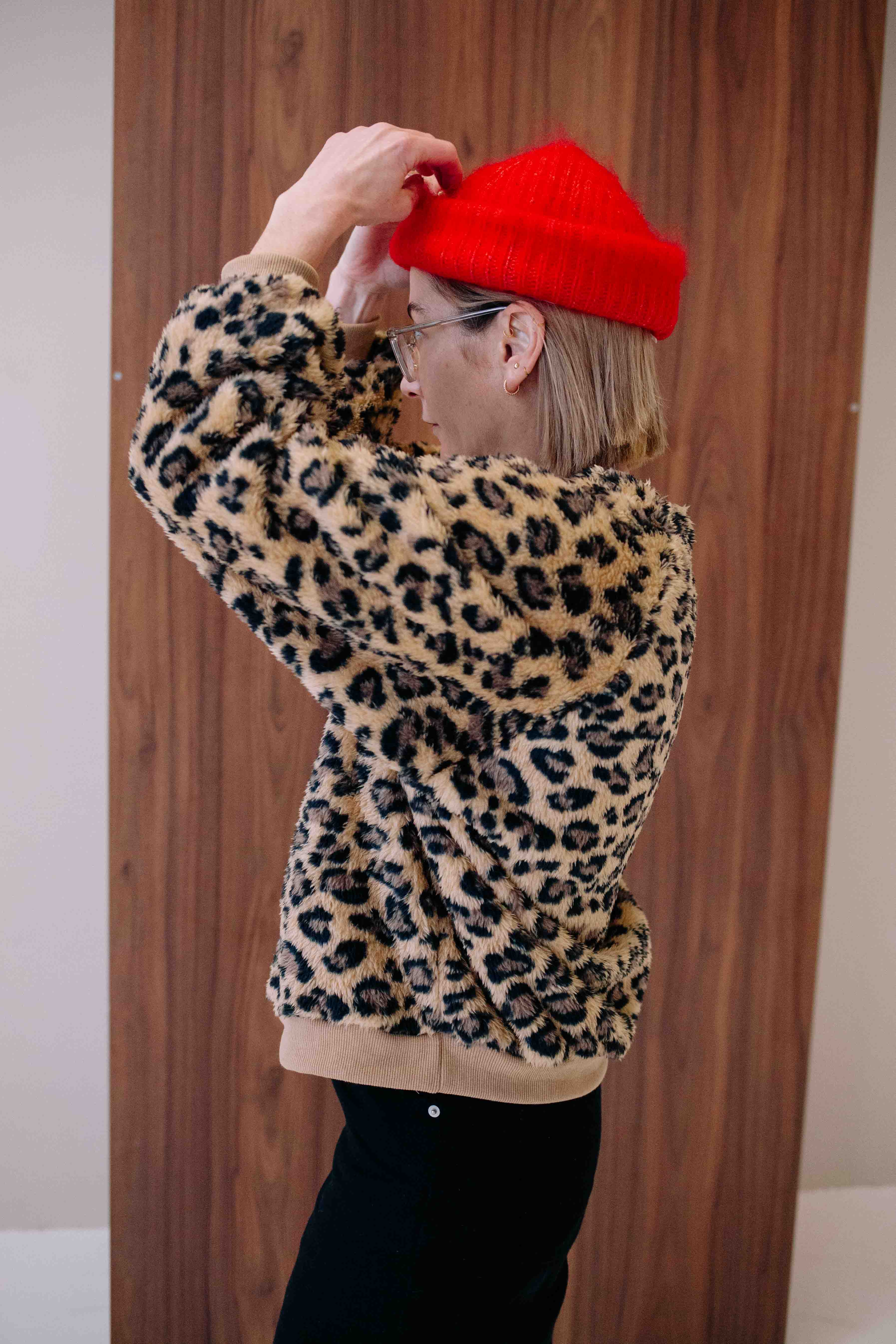 SWEAT FLUFFY LEO FEMME