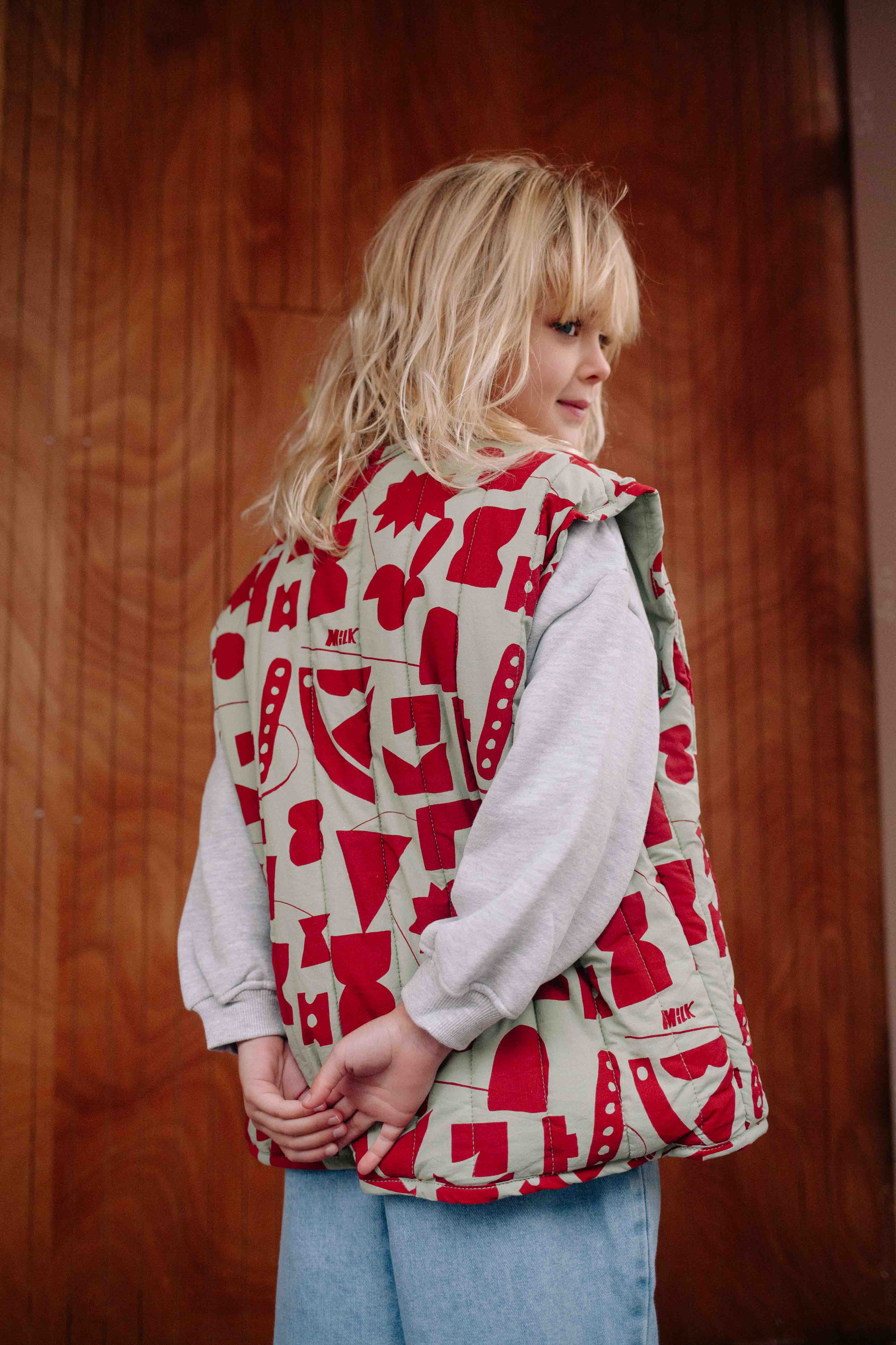 CAFÉ AU MILK VEST WOMAN