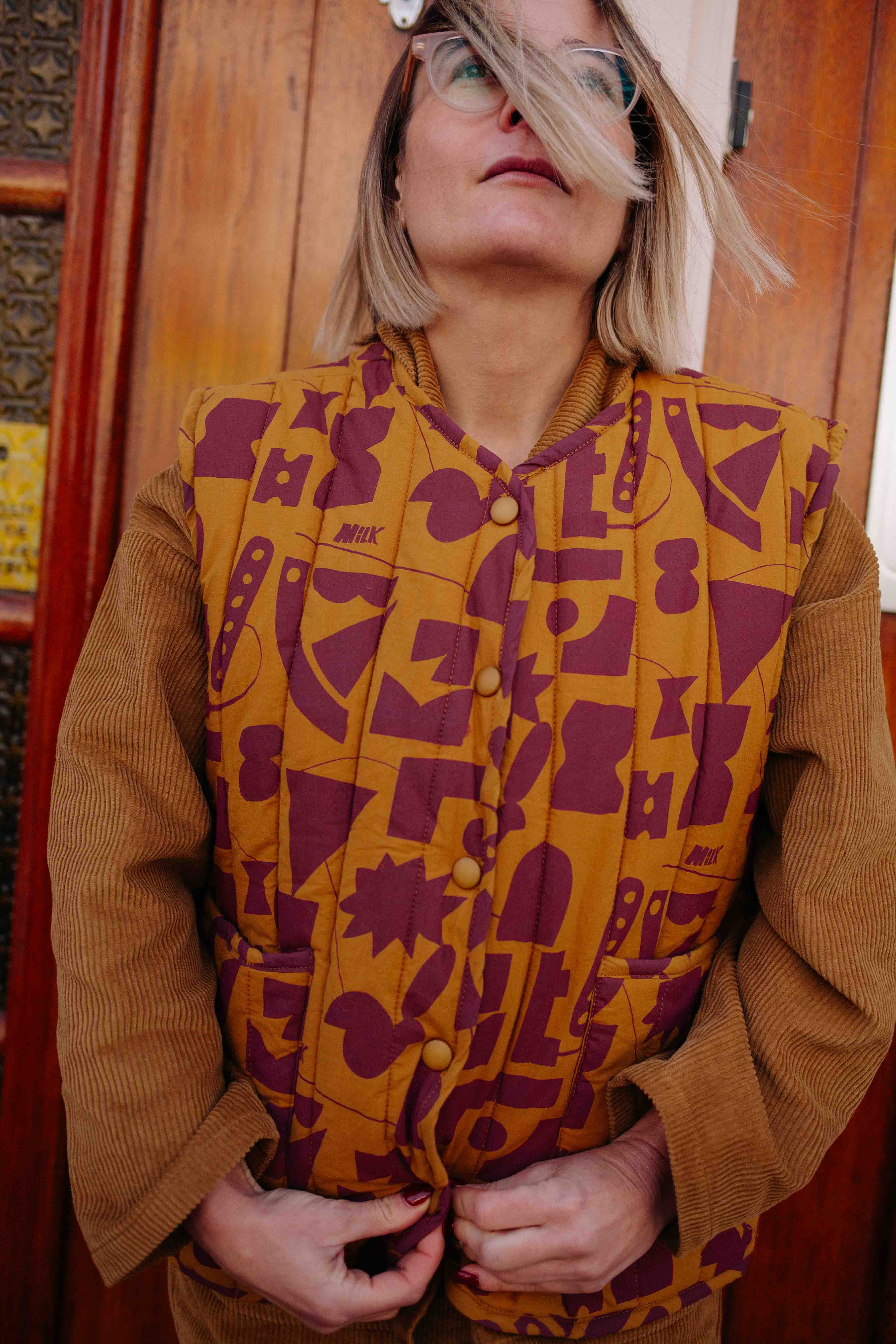 CAFÉ AU MILK VEST WOMAN