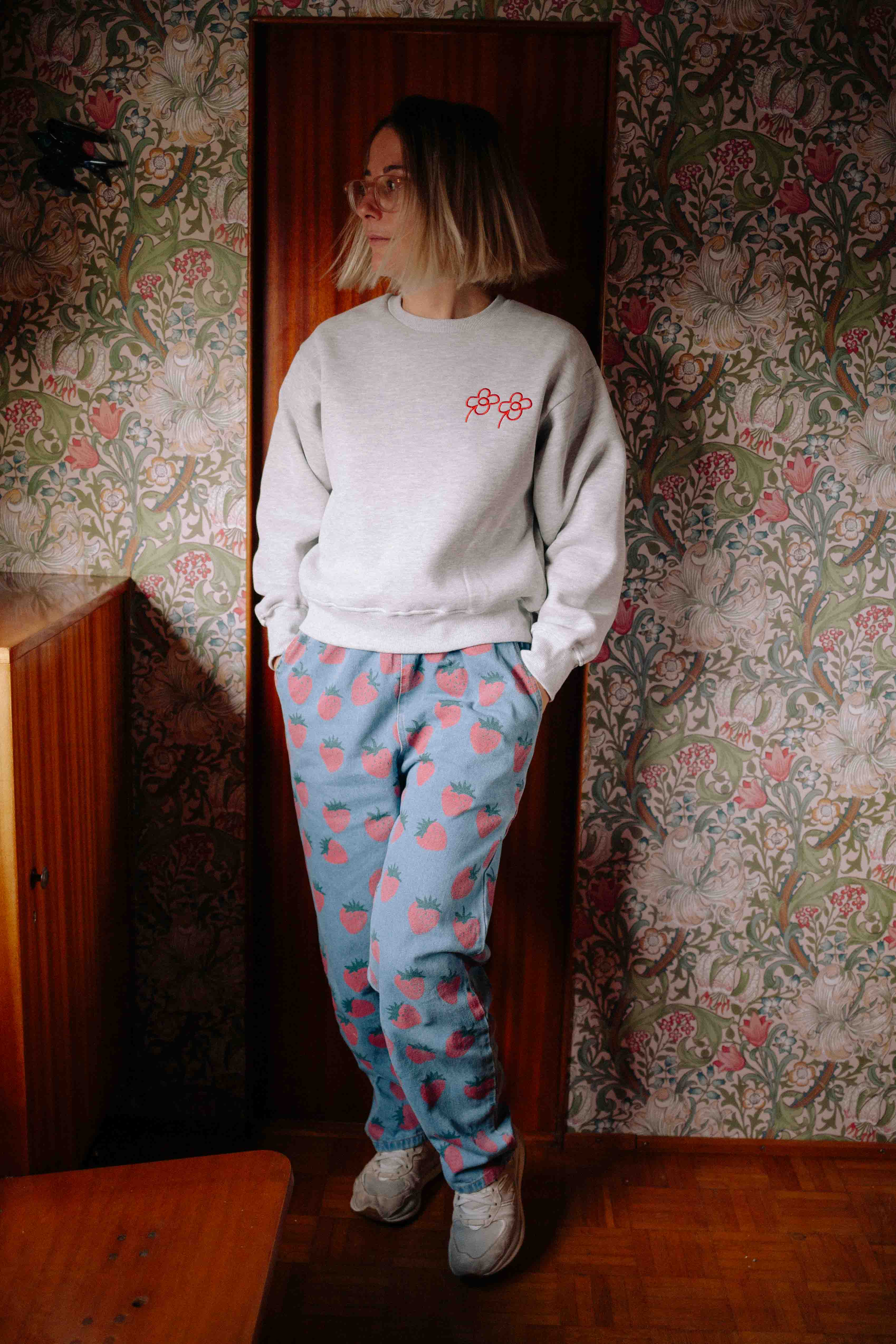 STRAWBERRY JEANS WOMAN