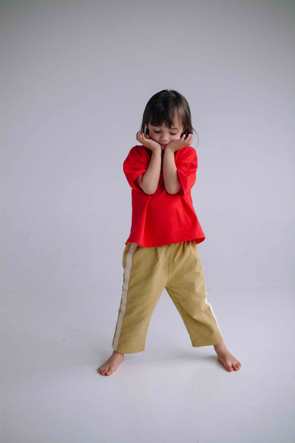 GG. UNIFORME MOUTARDE