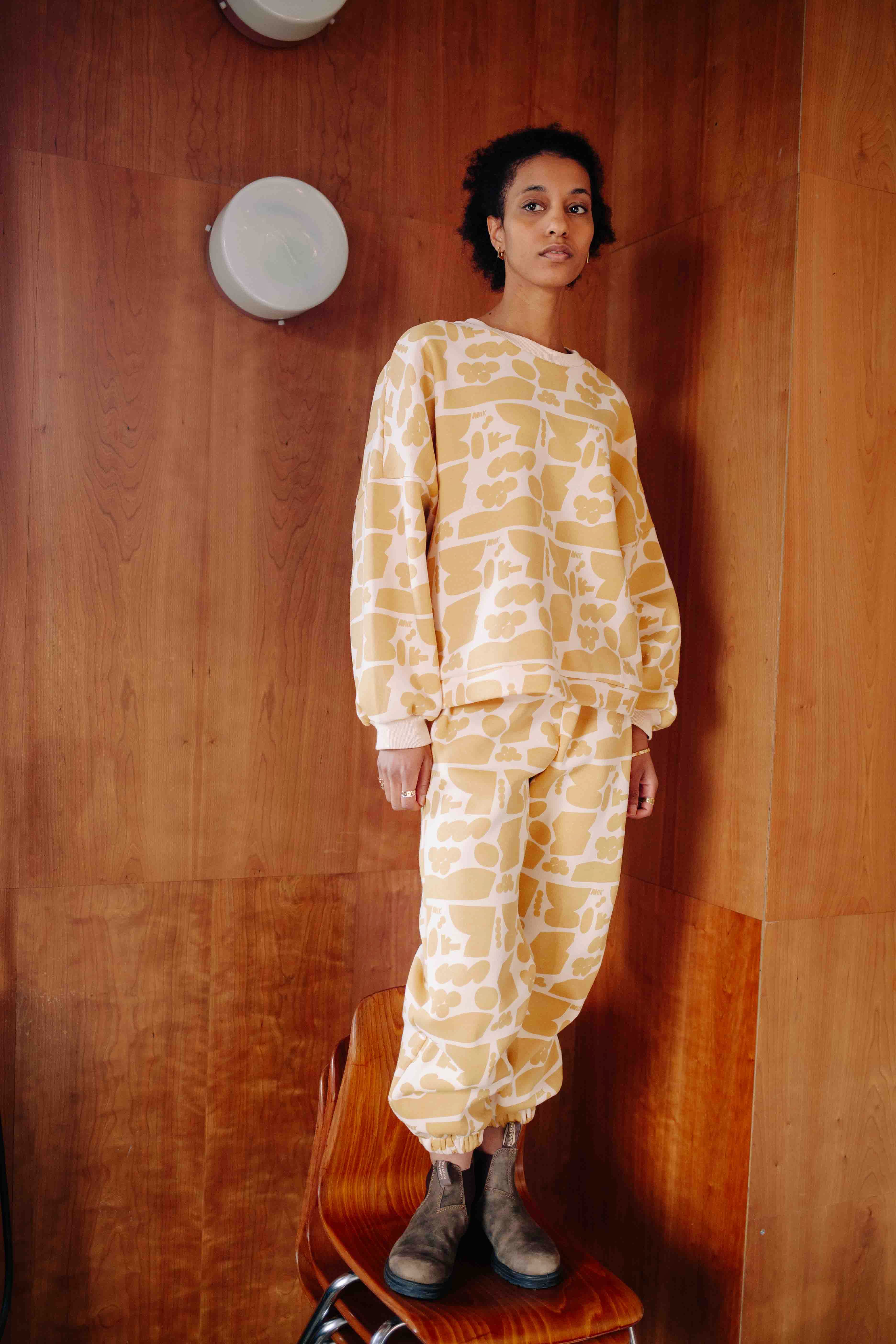 BANANA MILK SET WOMAN