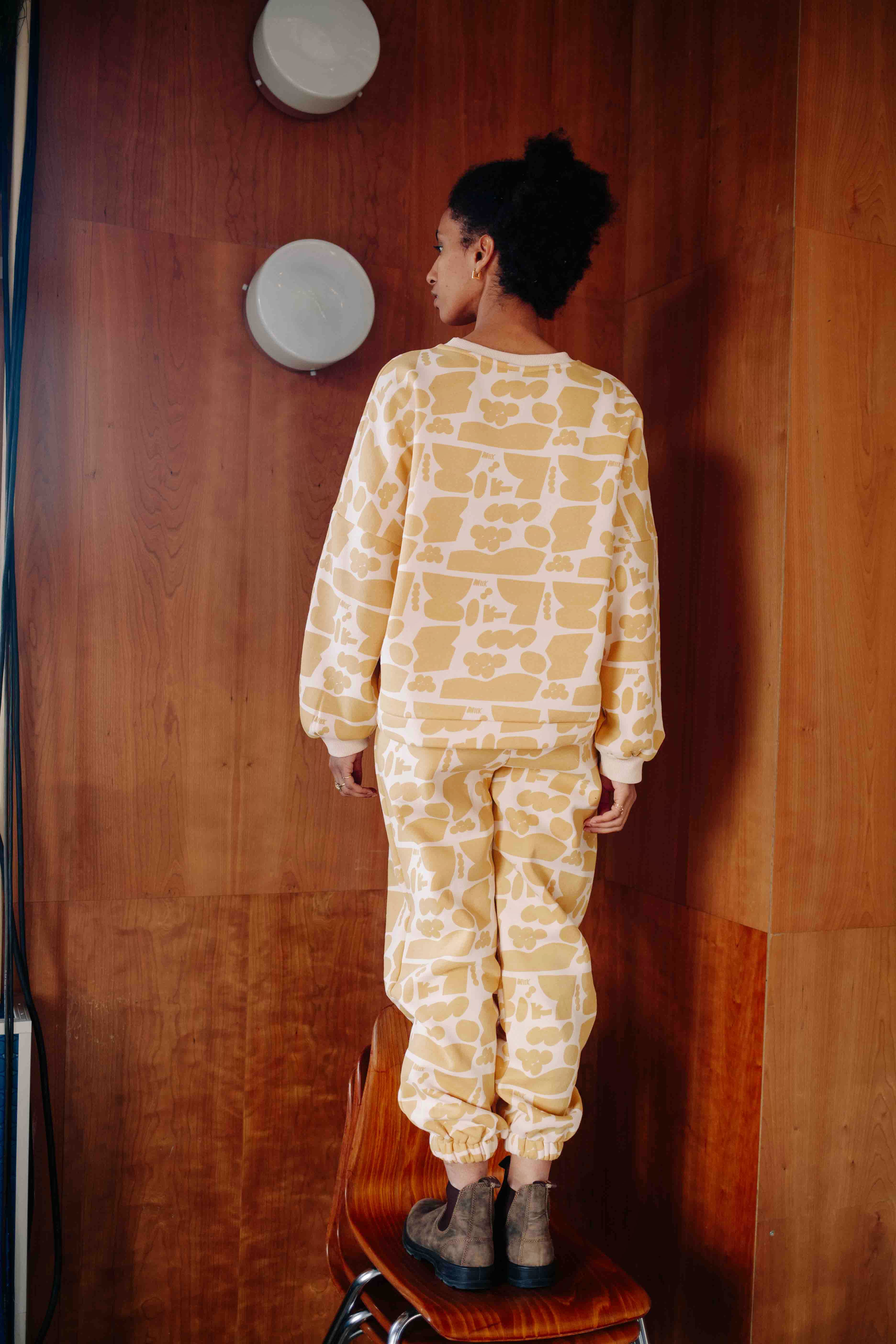 BANANA MILK SET WOMAN