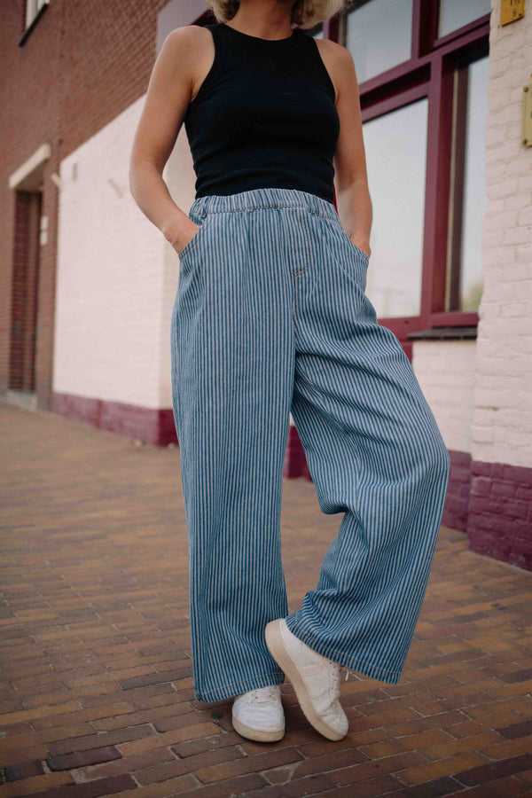 OSH KOSH JEANS WOMAN