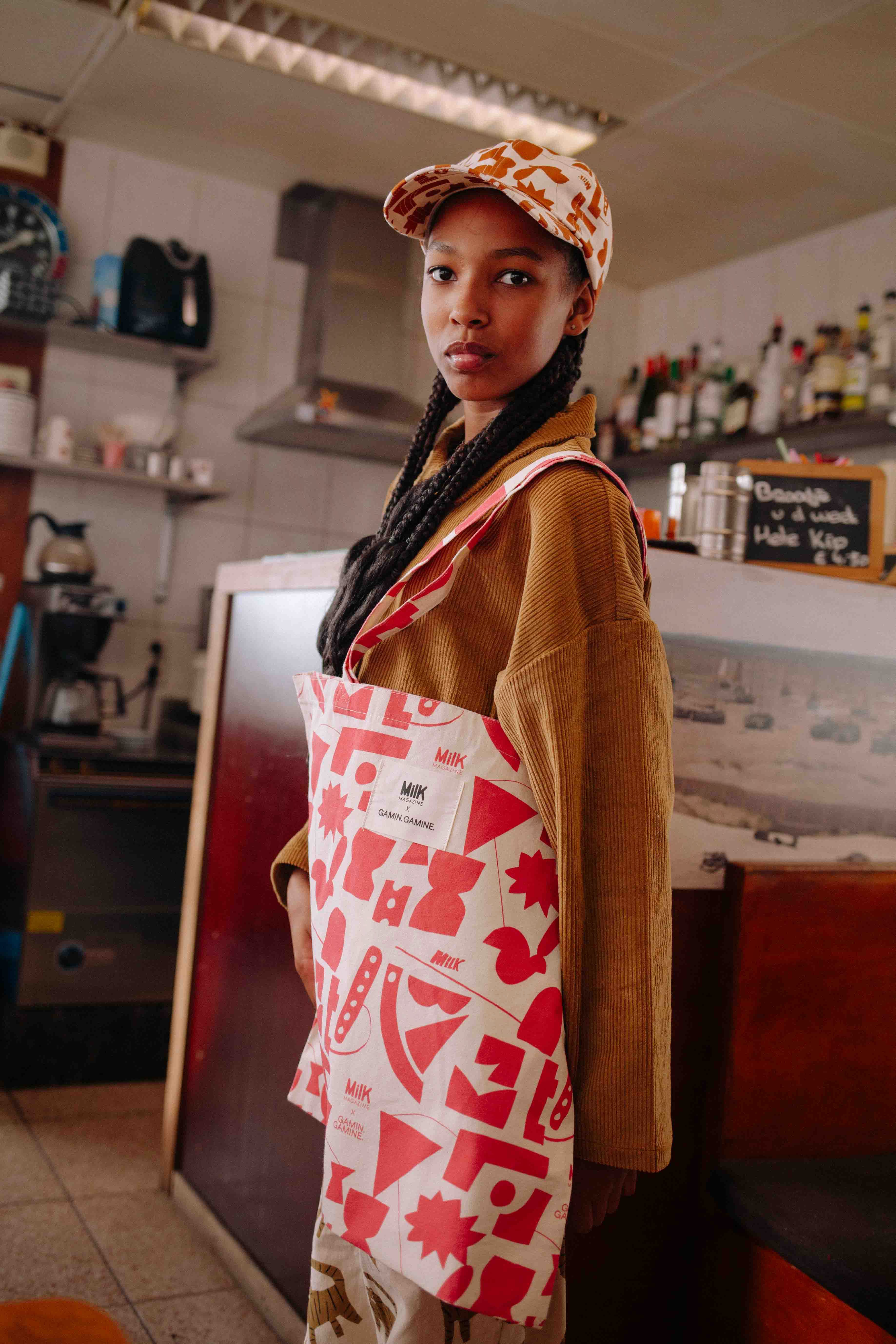 MILK À LA FRAISE TOTE