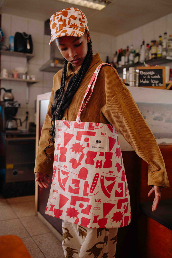 STRAWBERRY MILK TOTE BAG