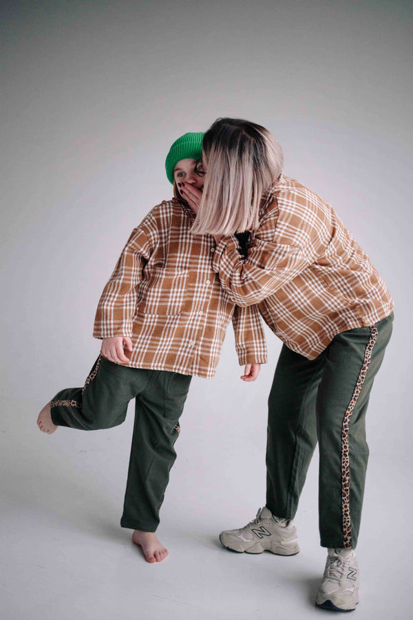 MATCHY - KHAKI LEO JEANS