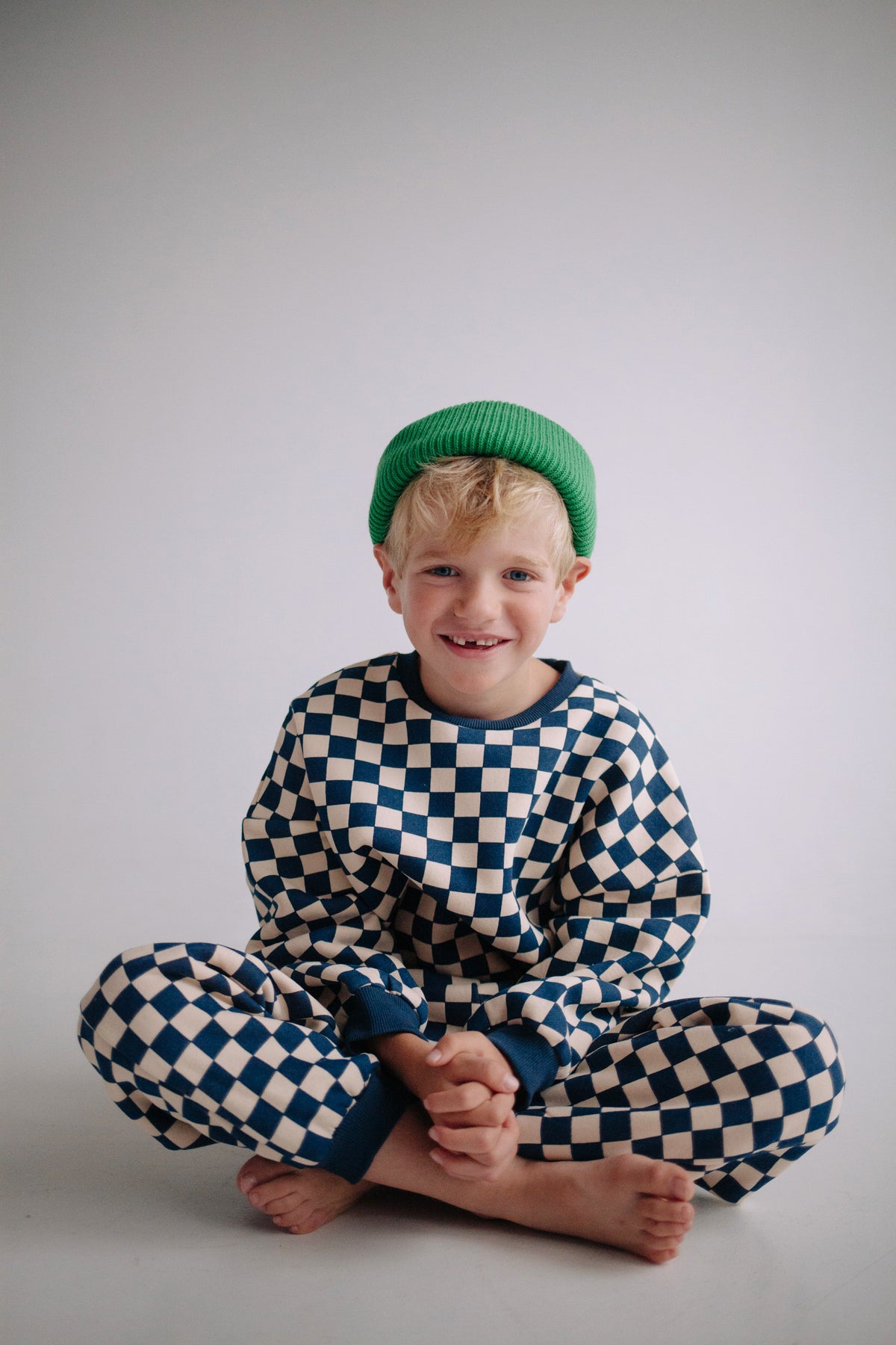 BLUE CHECKERS SET