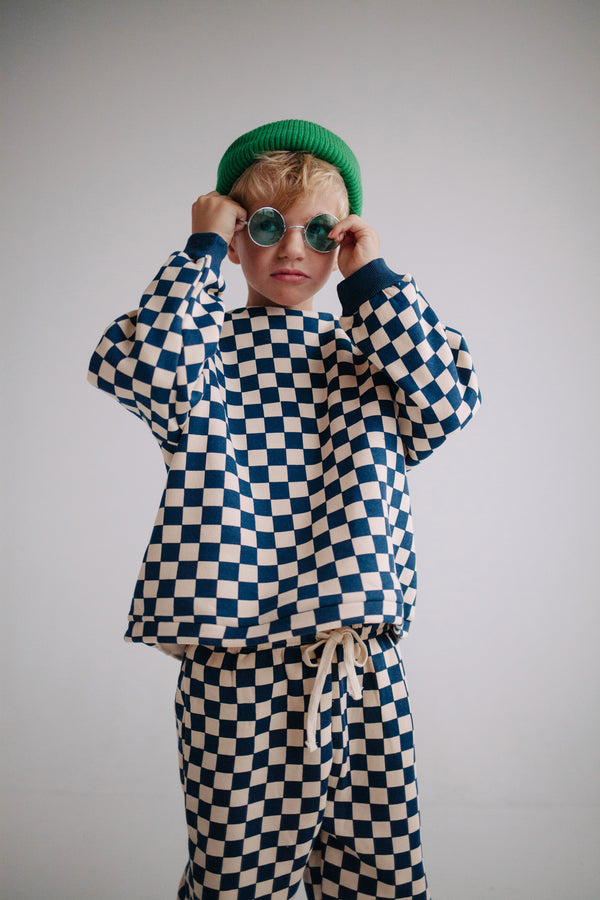 BLUE CHECKERS SET