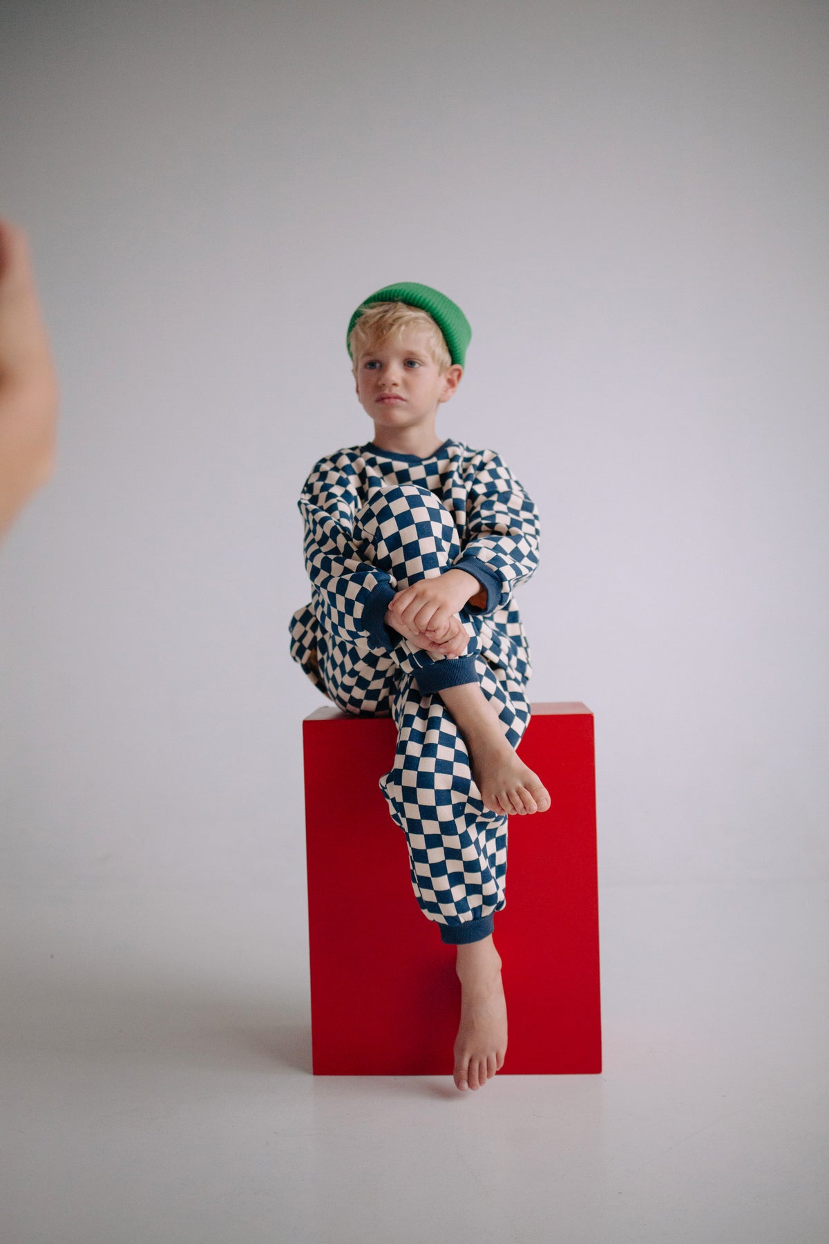 BLUE CHECKERS SET